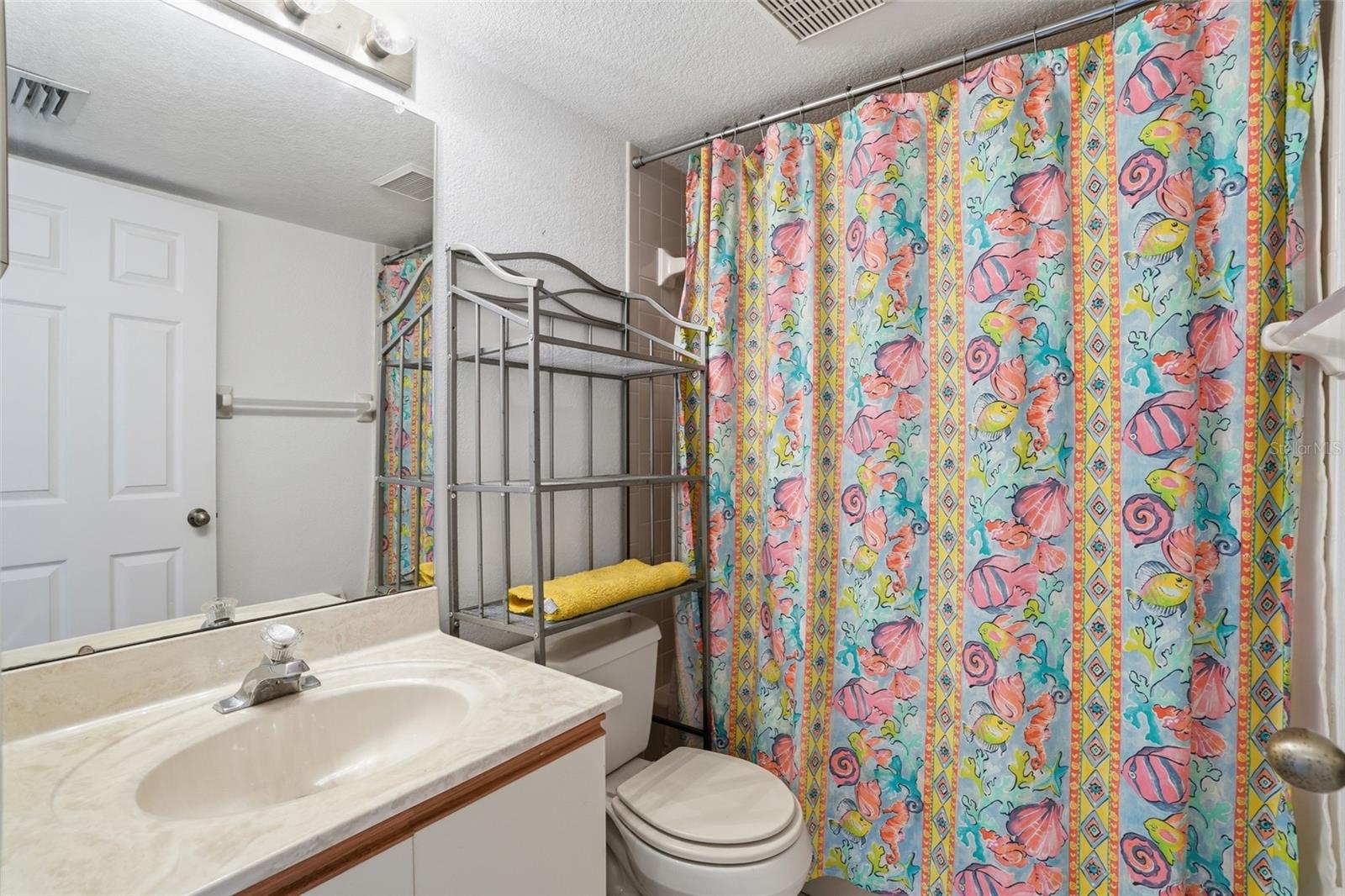 Image 17 of 29 For 175 Kings Highway 635