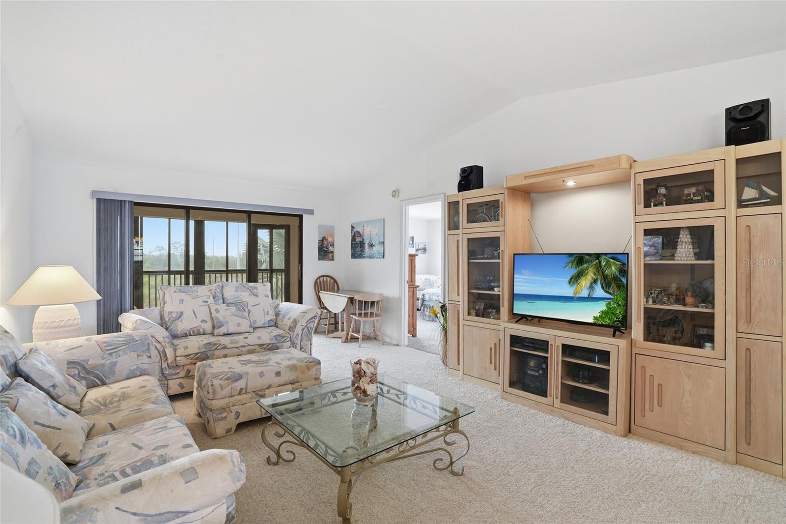 Image 6 of 29 For 175 Kings Highway 635