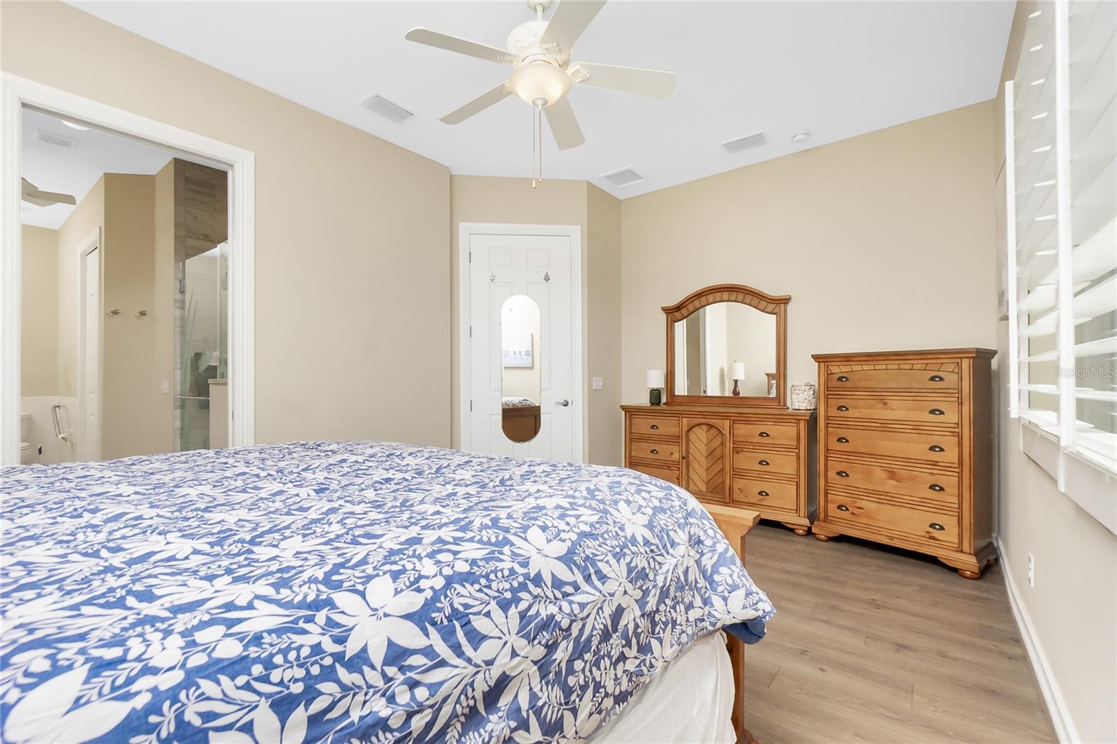 Image 40 of 69 For 1551 Atares Drive 112