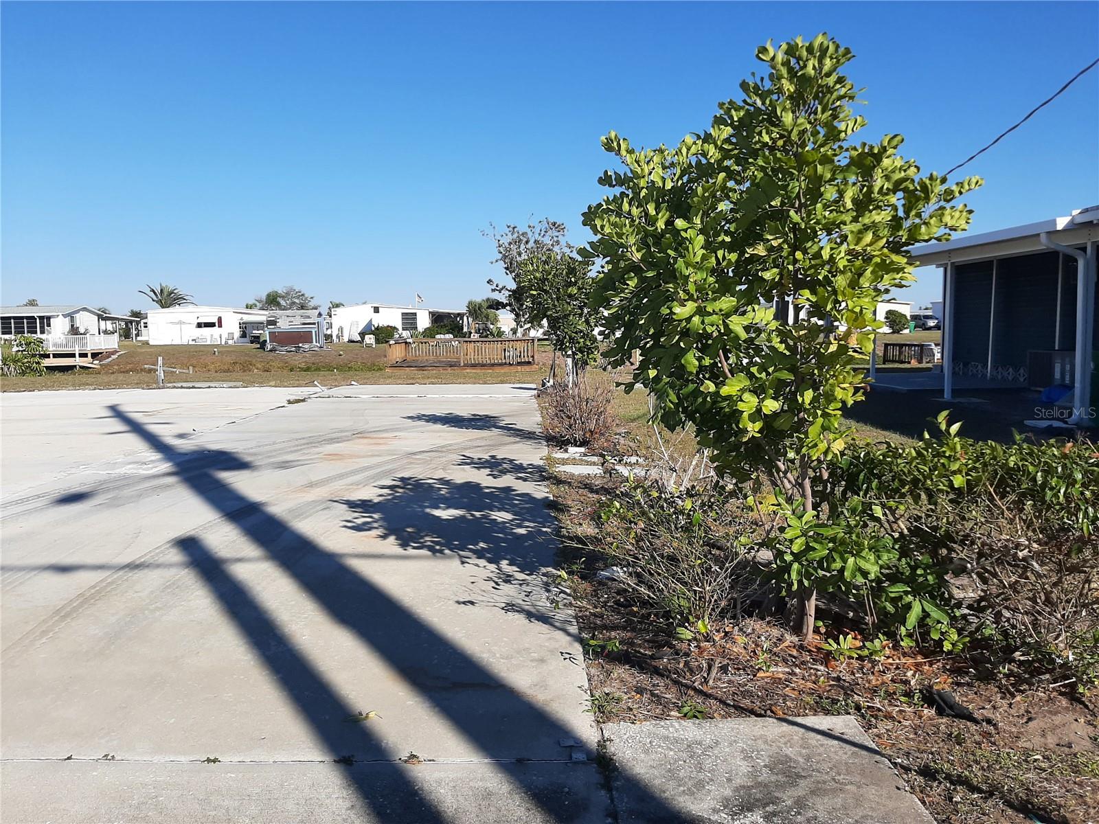 Image 11 of 14 For 1347 Flamingo Drive