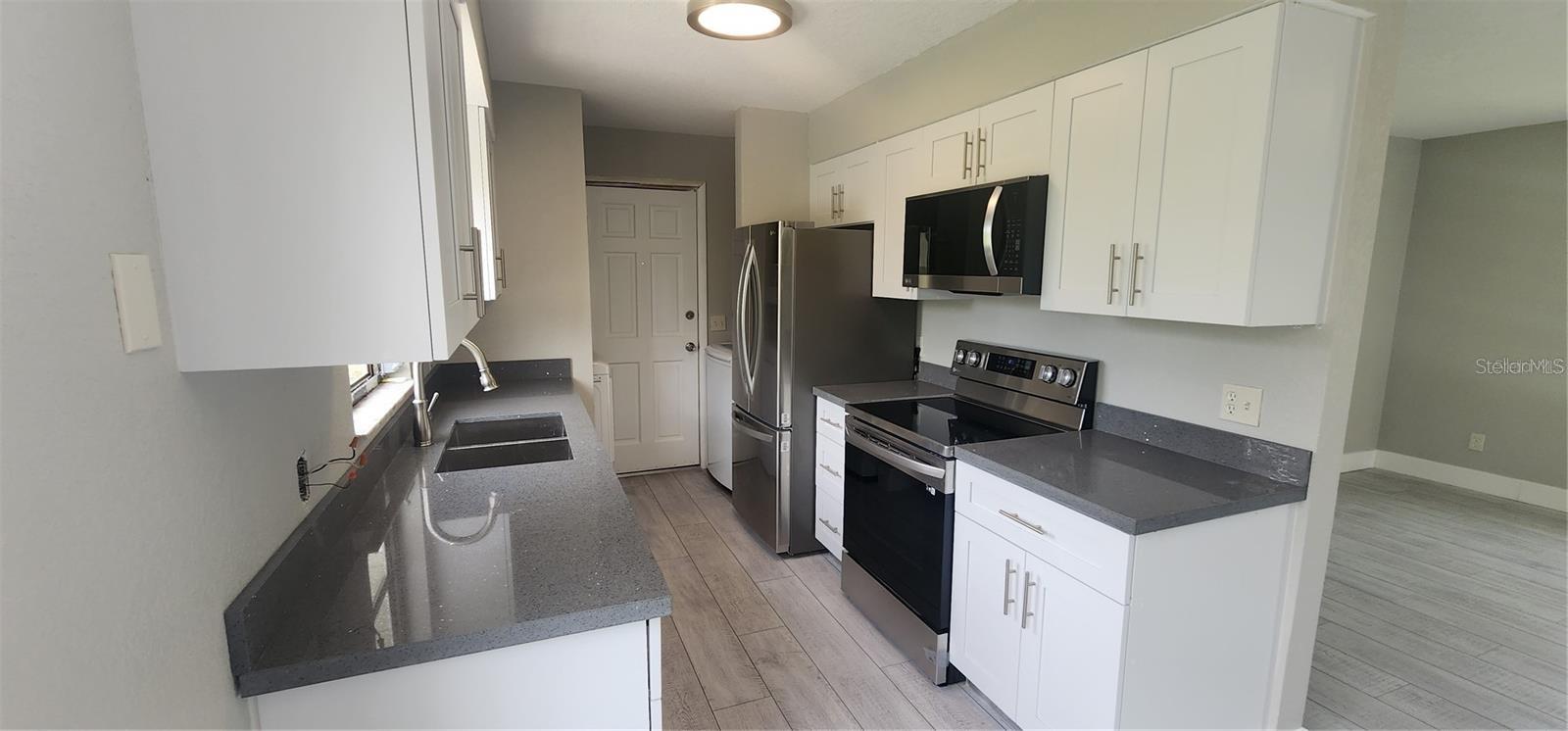 Image 7 of 15 For 541 Virginia Avenue