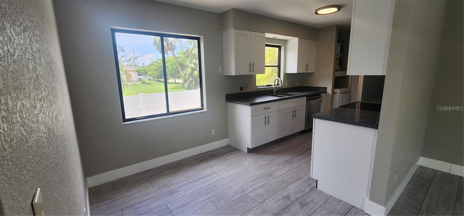 Image 8 of 15 For 541 Virginia Avenue