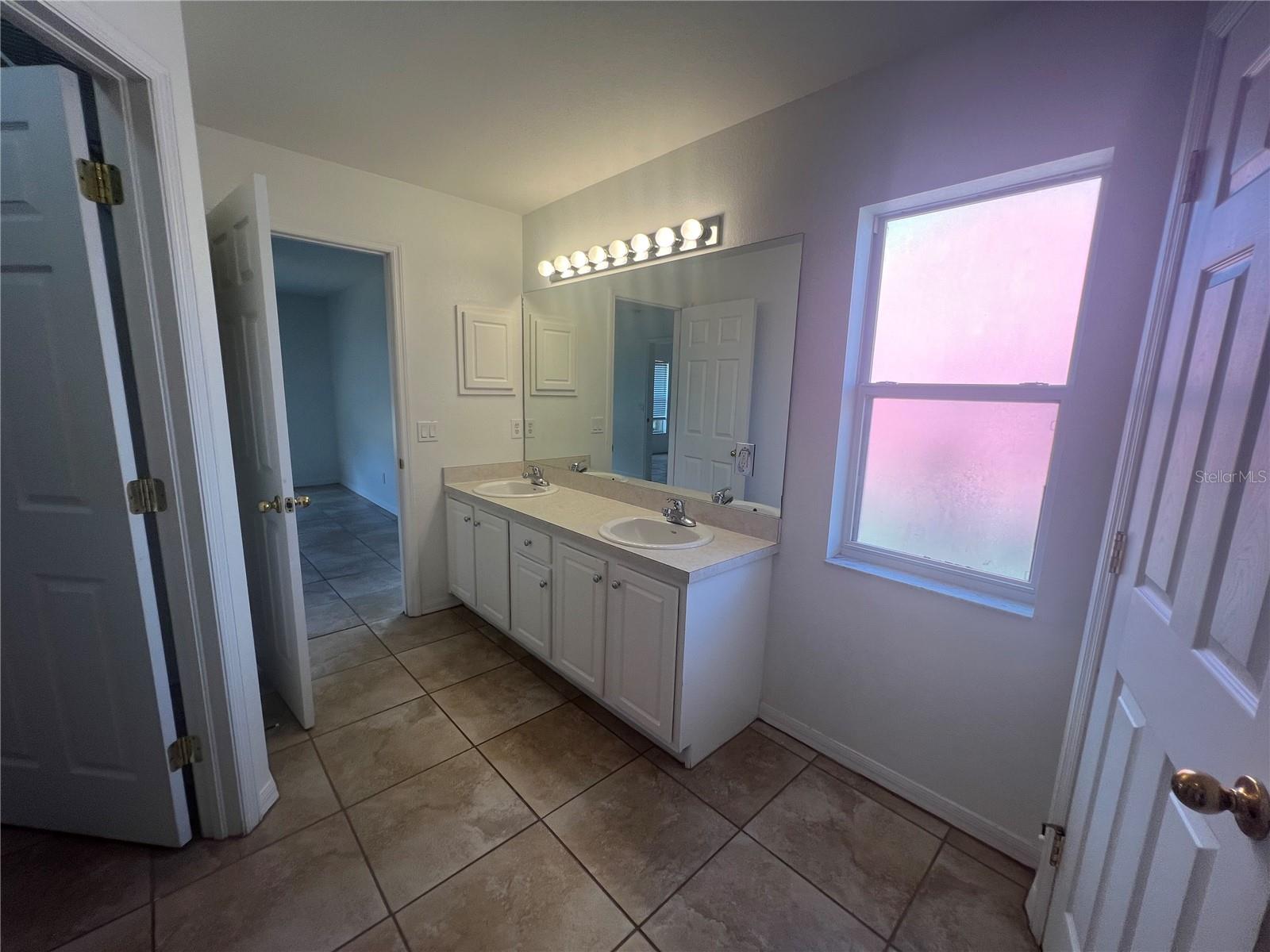 Image 27 of 37 For 2223 Rio De Janeiro Avenue