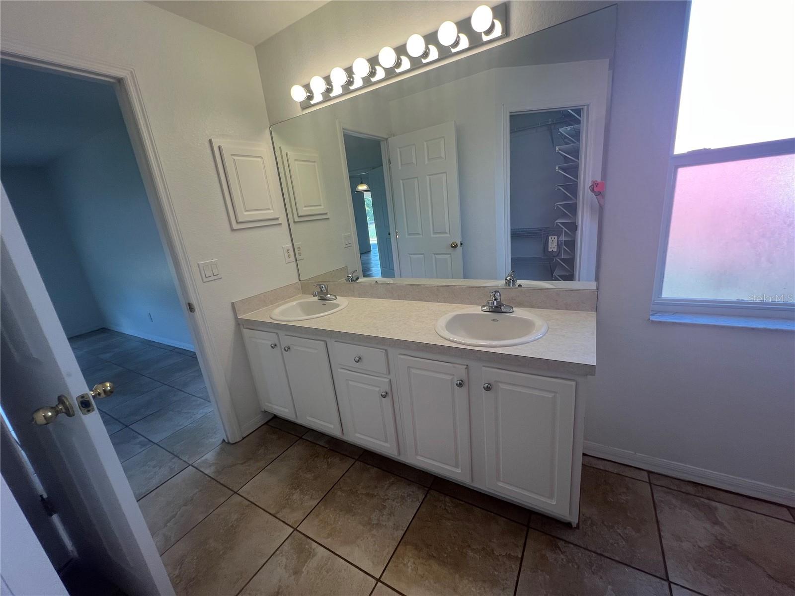 Image 28 of 37 For 2223 Rio De Janeiro Avenue