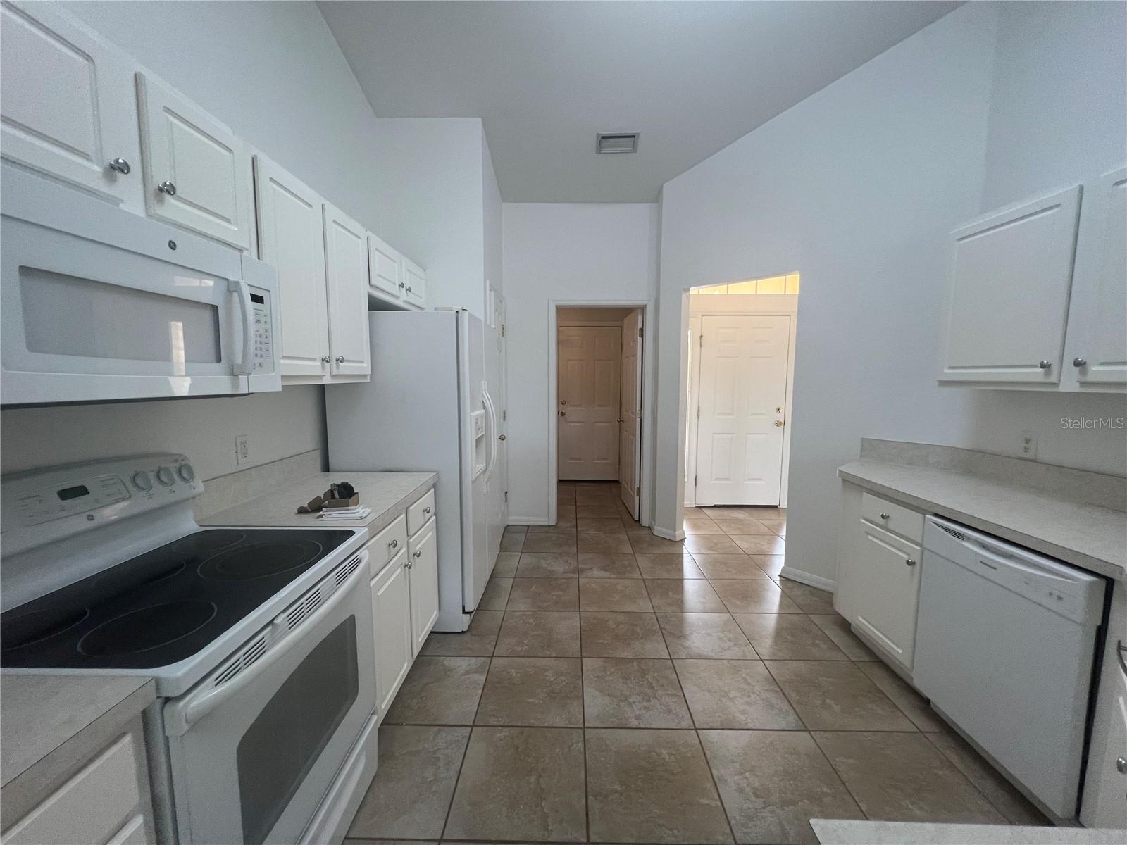 Image 4 of 37 For 2223 Rio De Janeiro Avenue