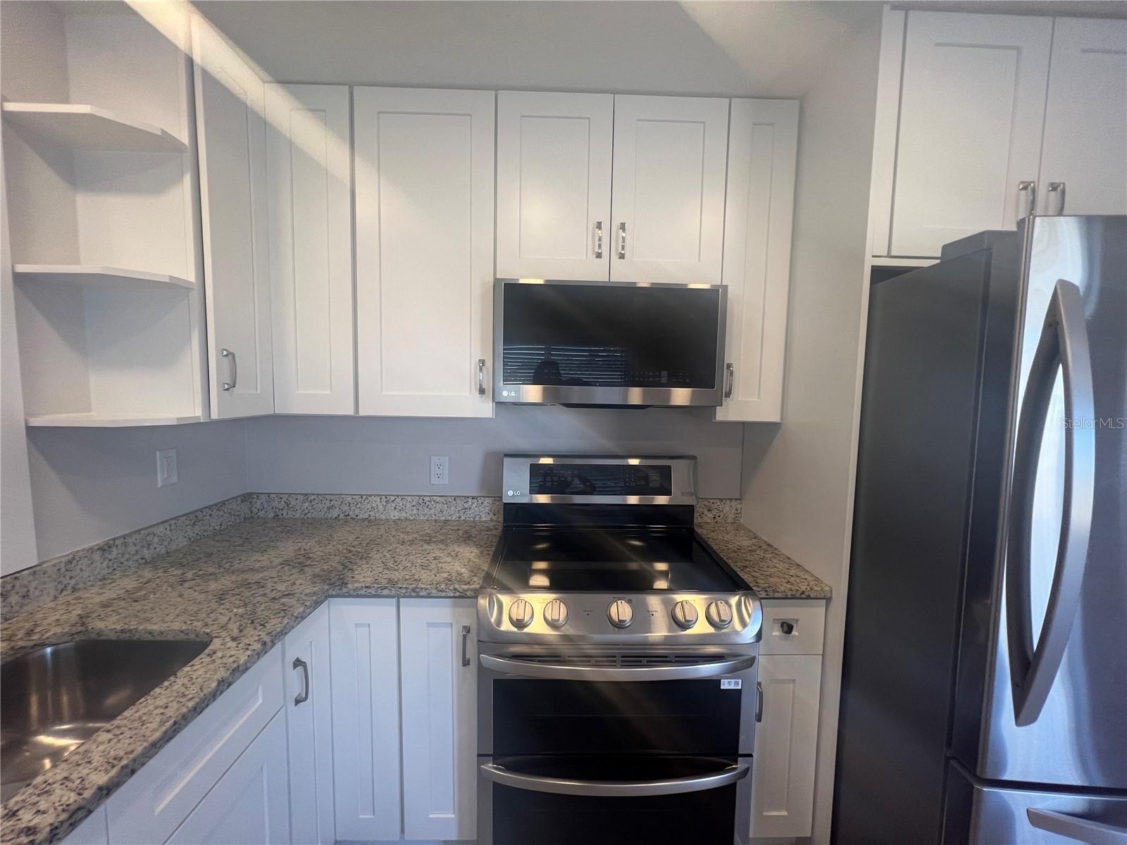 Image 10 of 27 For 322 Lasayette Drive Ne