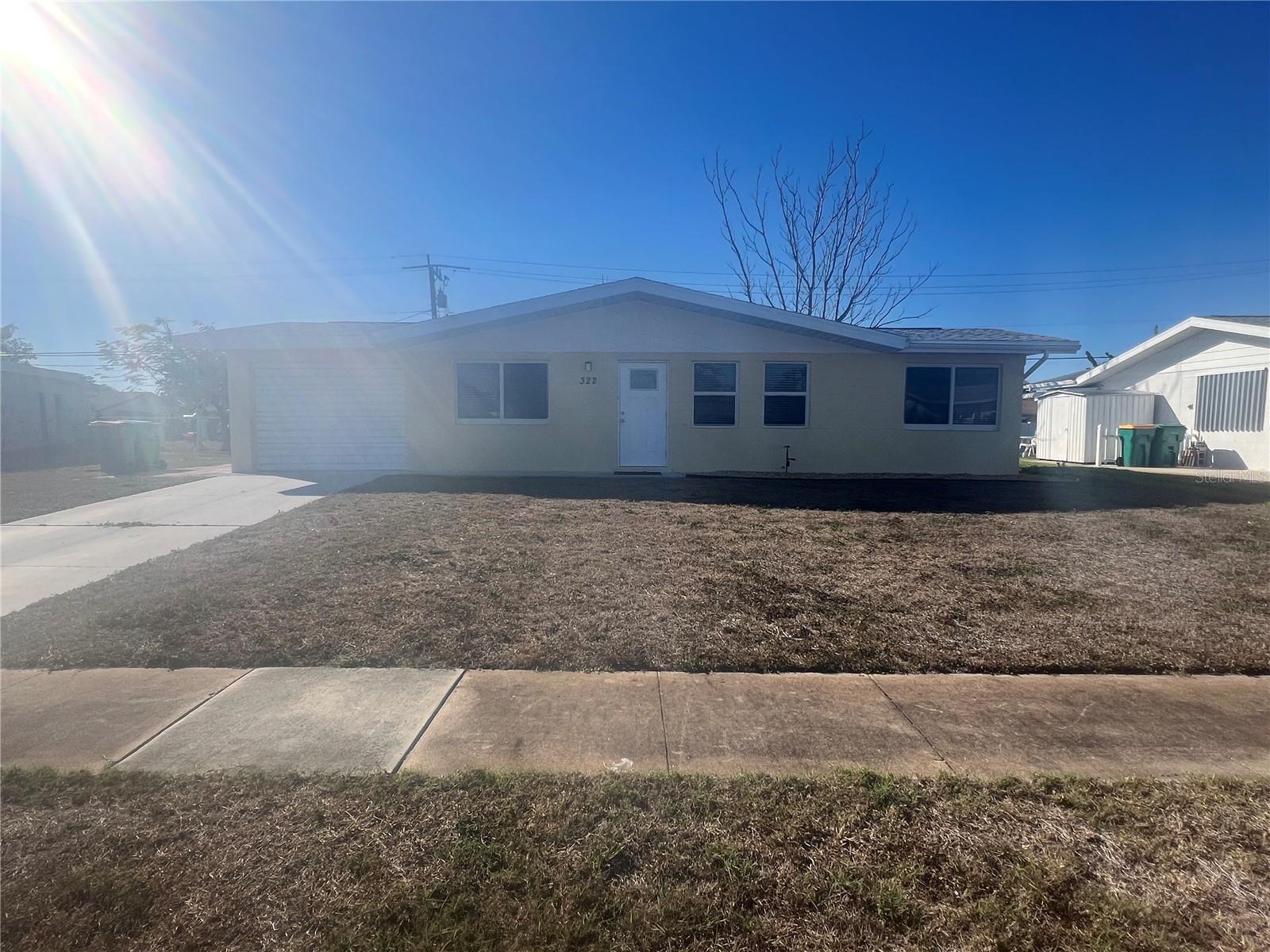 Image 2 of 27 For 322 Lasayette Drive Ne