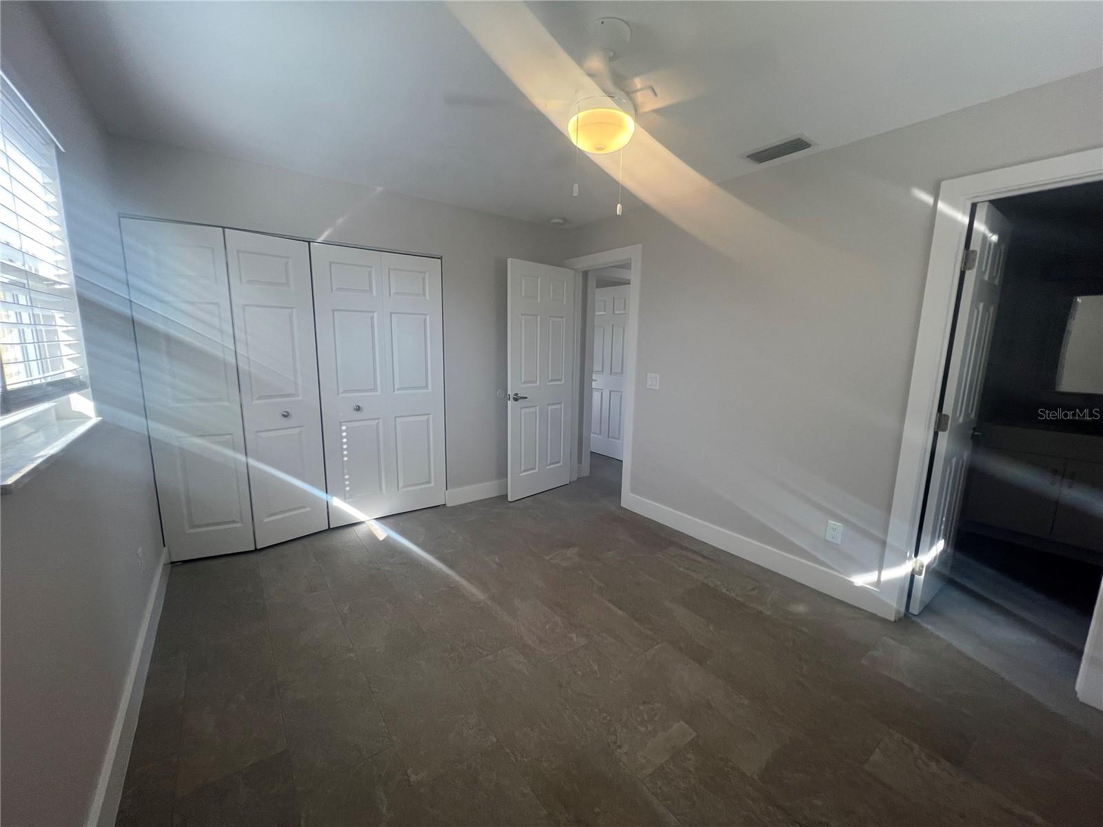 Image 20 of 27 For 322 Lasayette Drive Ne