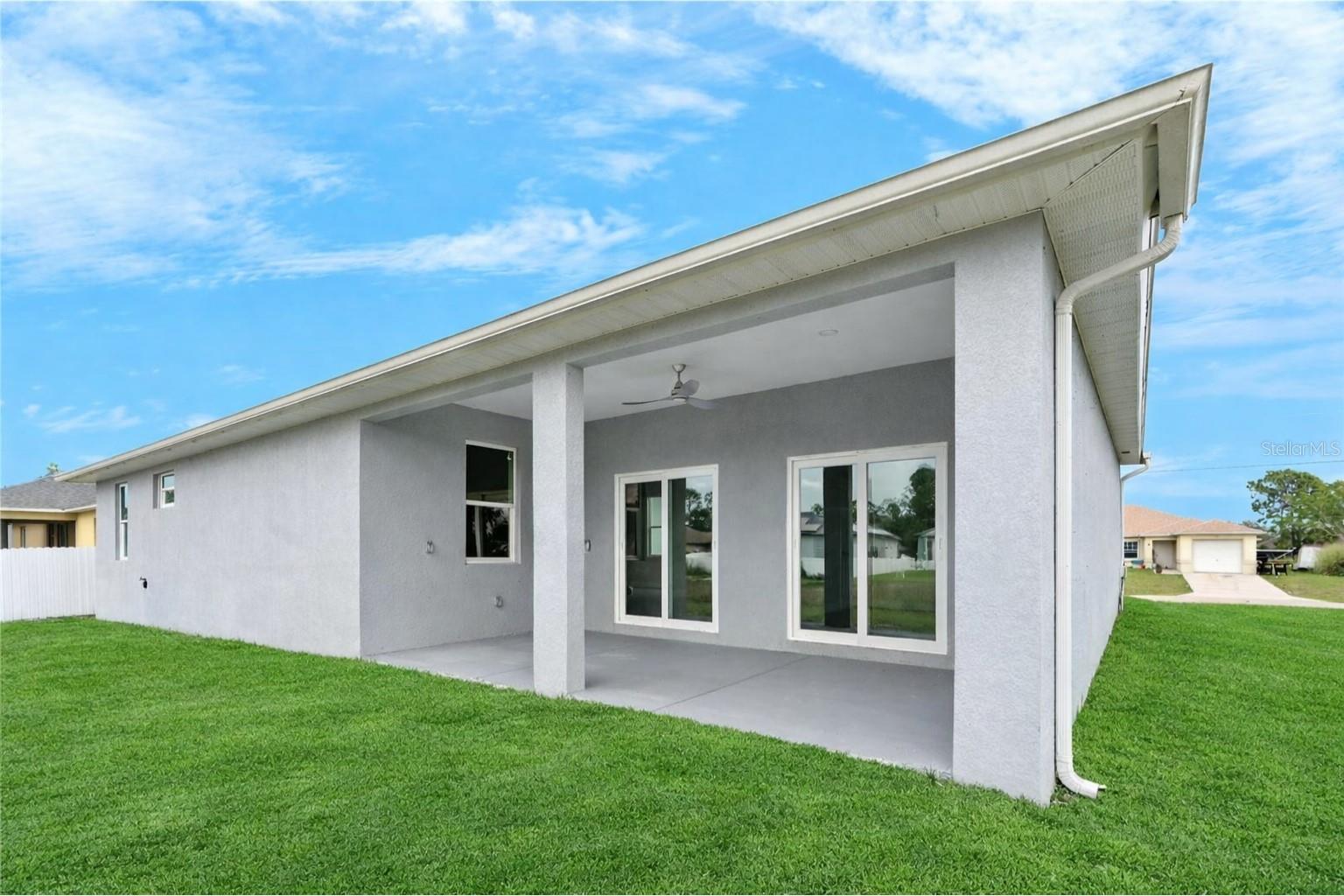 Image 47 of 53 For 1043 Albert Ave