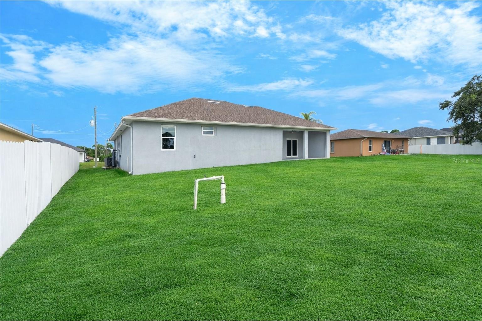 Image 51 of 53 For 1043 Albert Ave