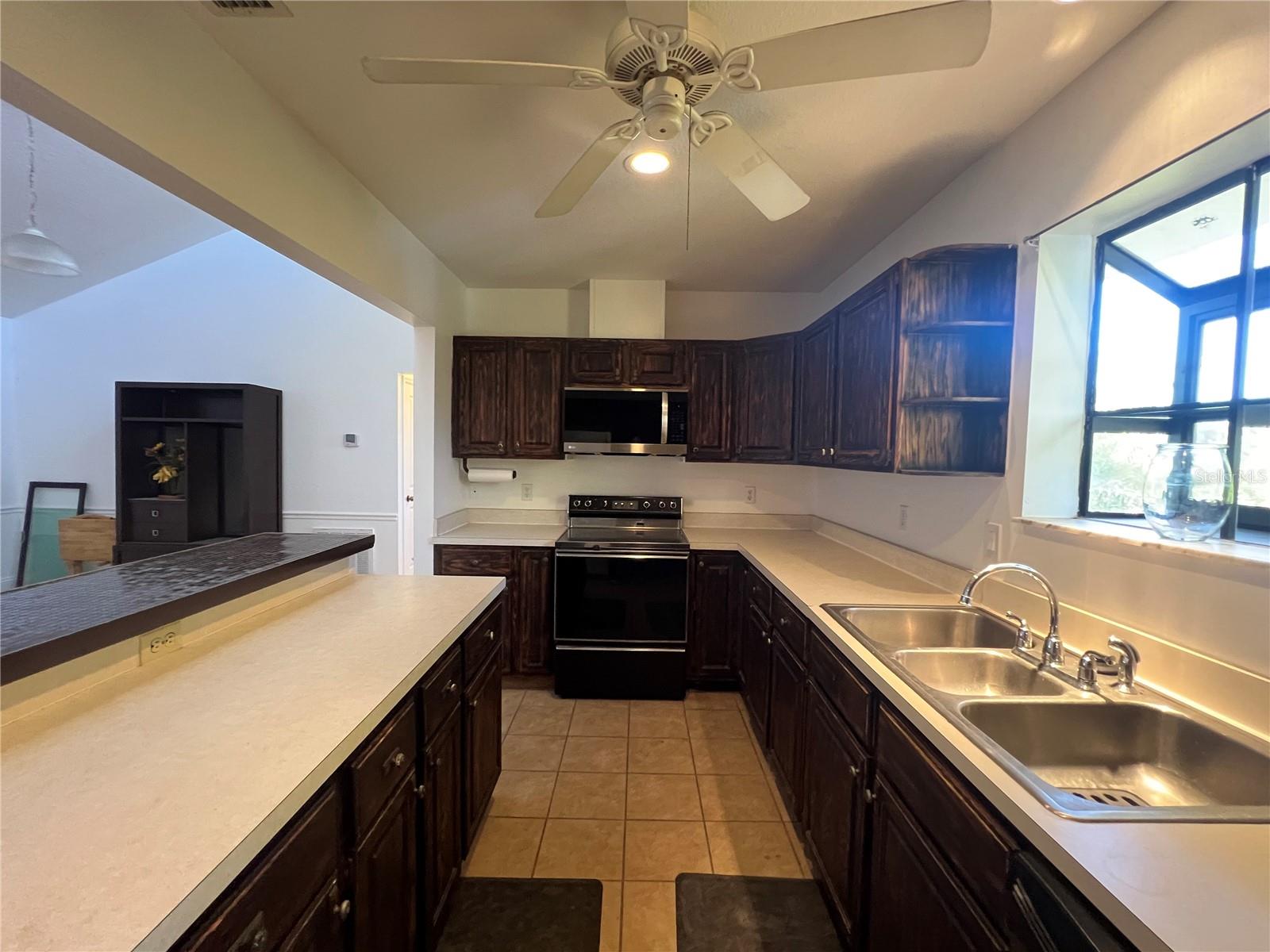 Image 11 of 55 For 2615 Myrtle Avenue