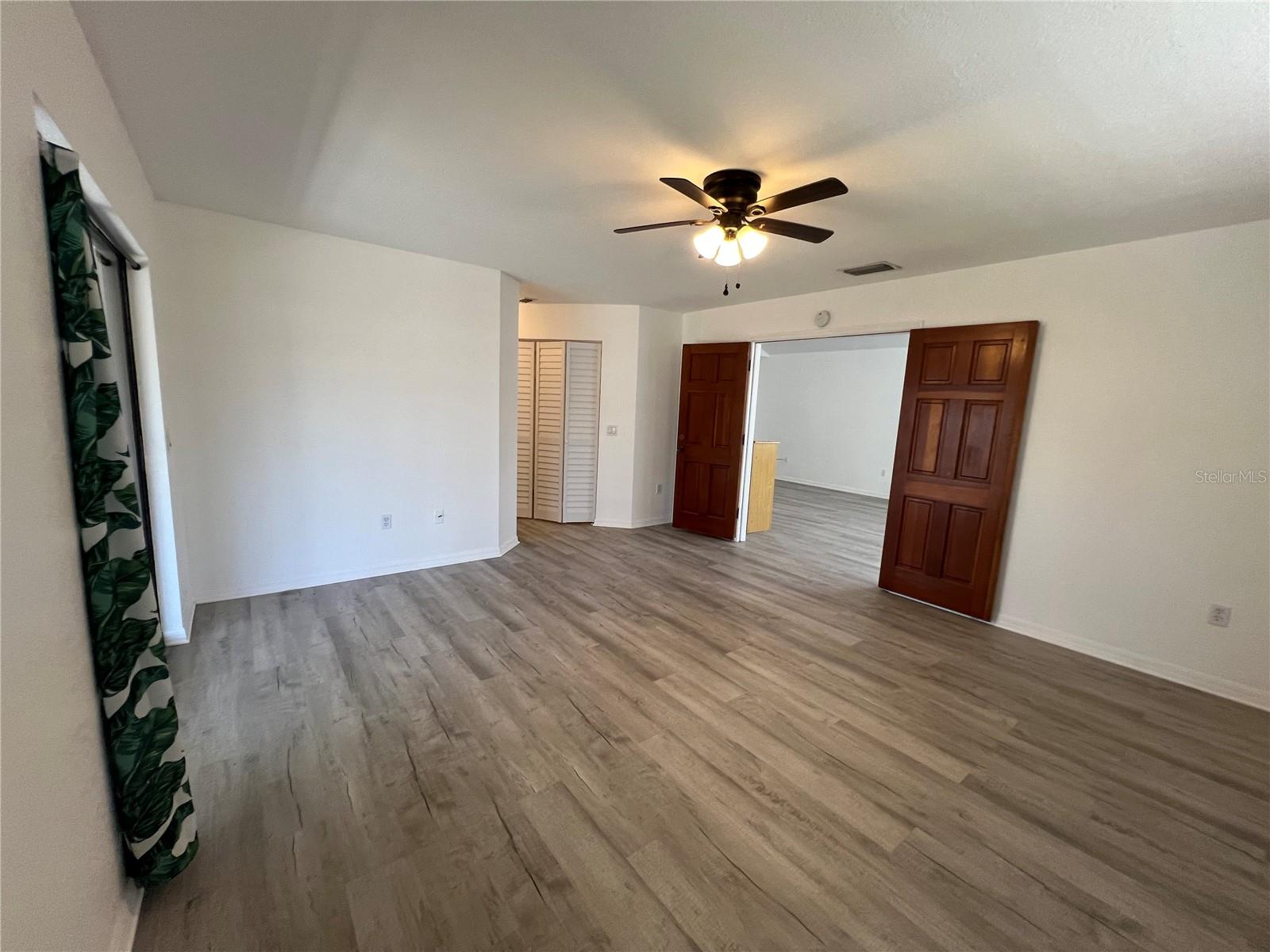 Image 19 of 55 For 2615 Myrtle Avenue