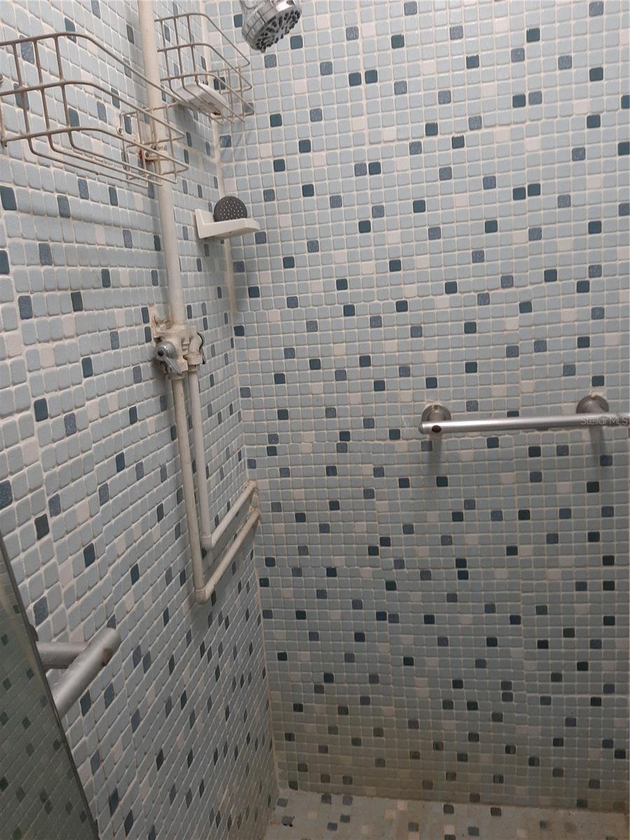 Image 4 of 28 For 4808 Salem Drive