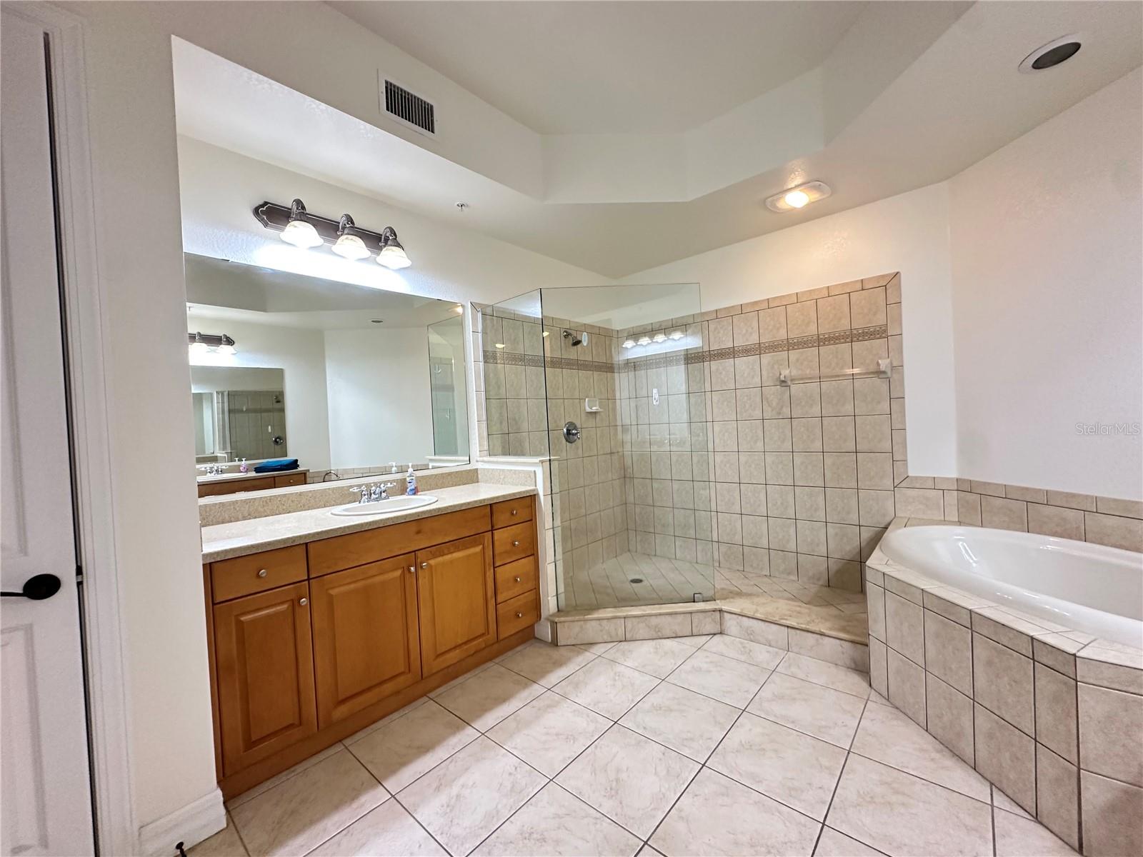 Image 25 of 65 For 98 Vivante Boulevard 315