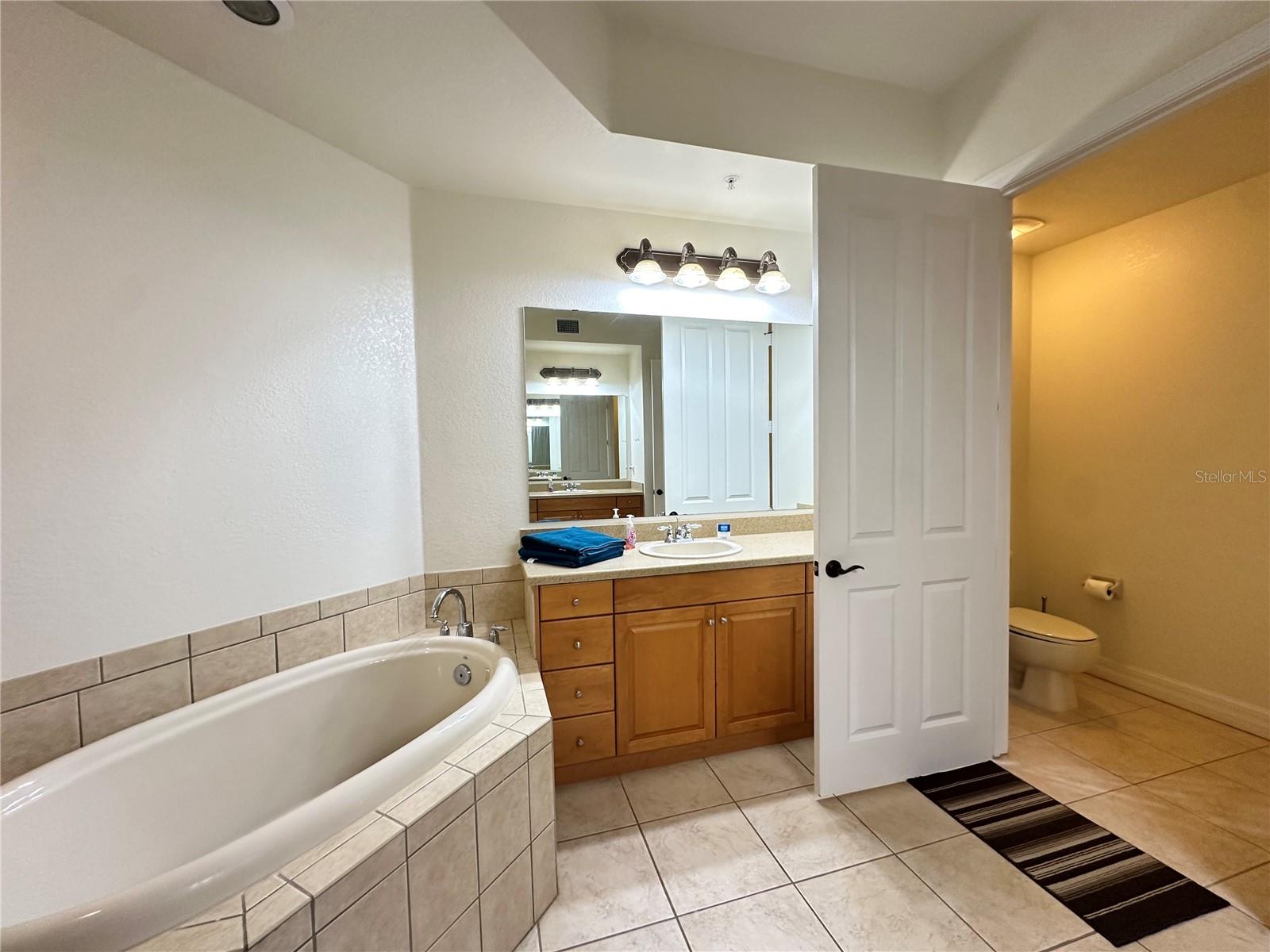 Image 26 of 65 For 98 Vivante Boulevard 315