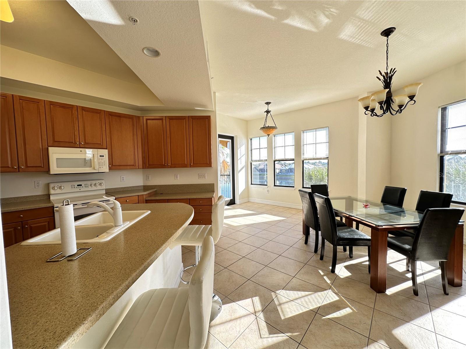 Image 36 of 65 For 98 Vivante Boulevard 315