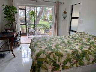 Image 5 of 8 For 19505 Quesada Avenue N101