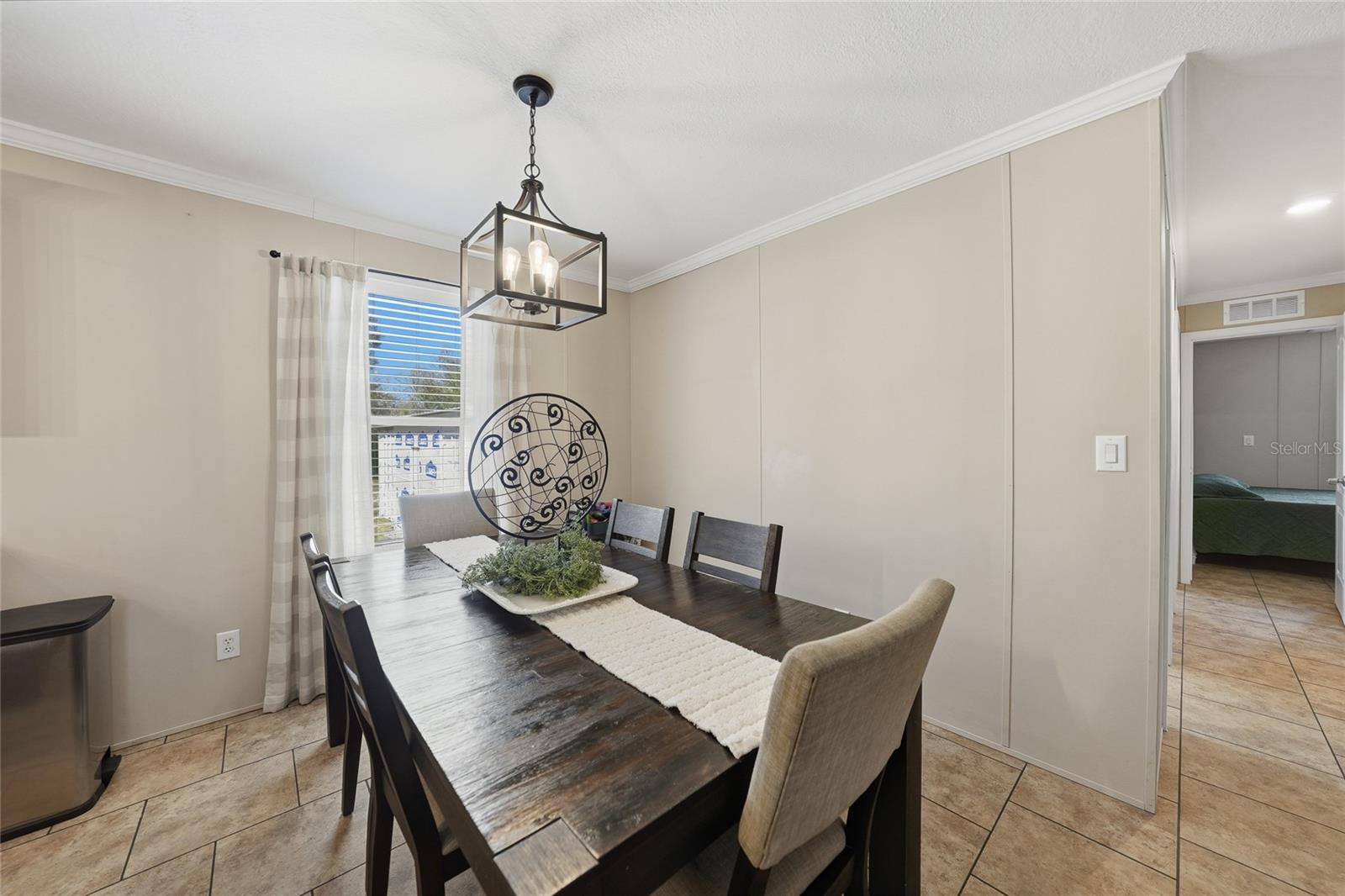 Image 10 of 45 For 2465 Kleis Drive