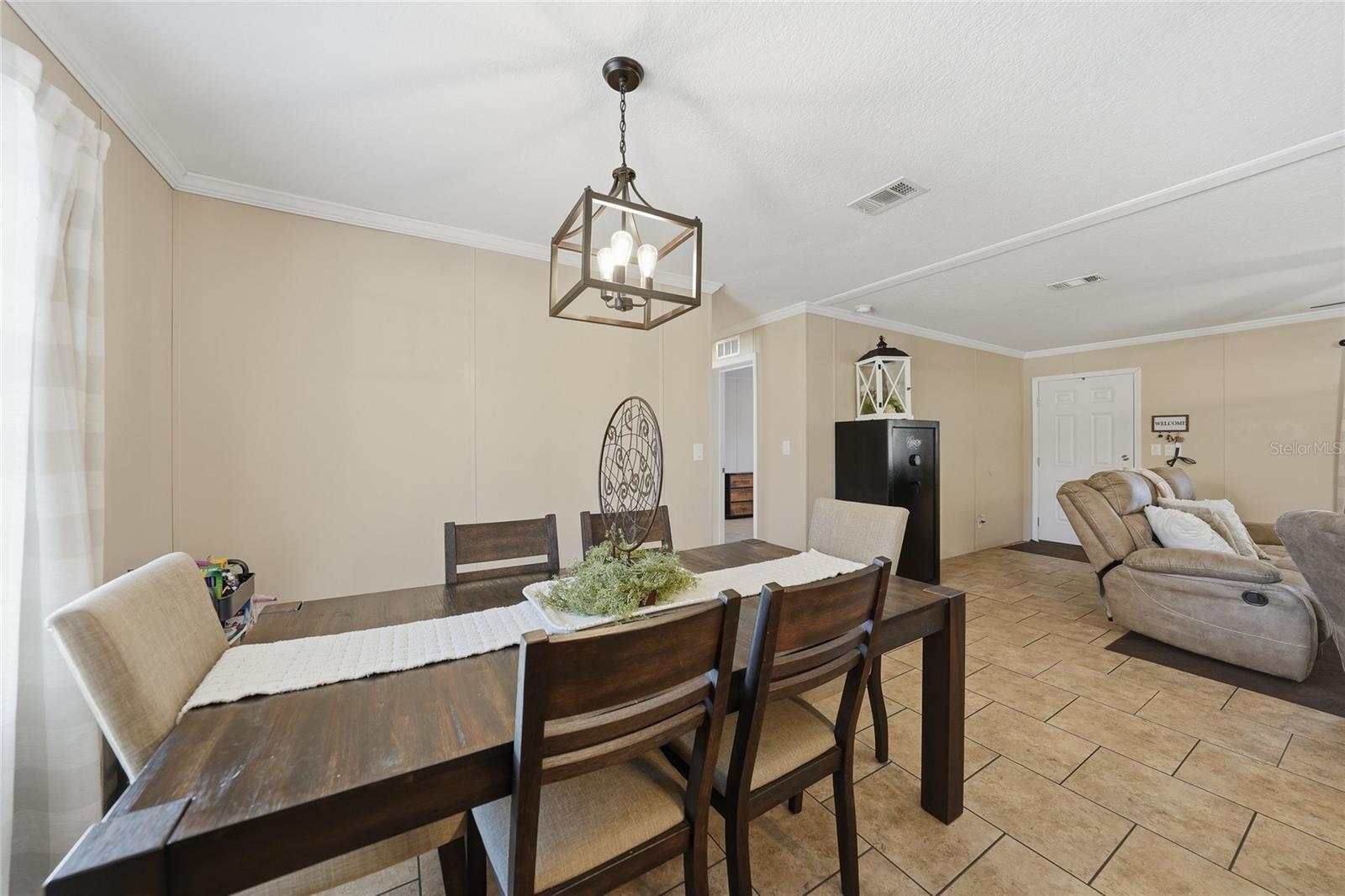 Image 11 of 45 For 2465 Kleis Drive