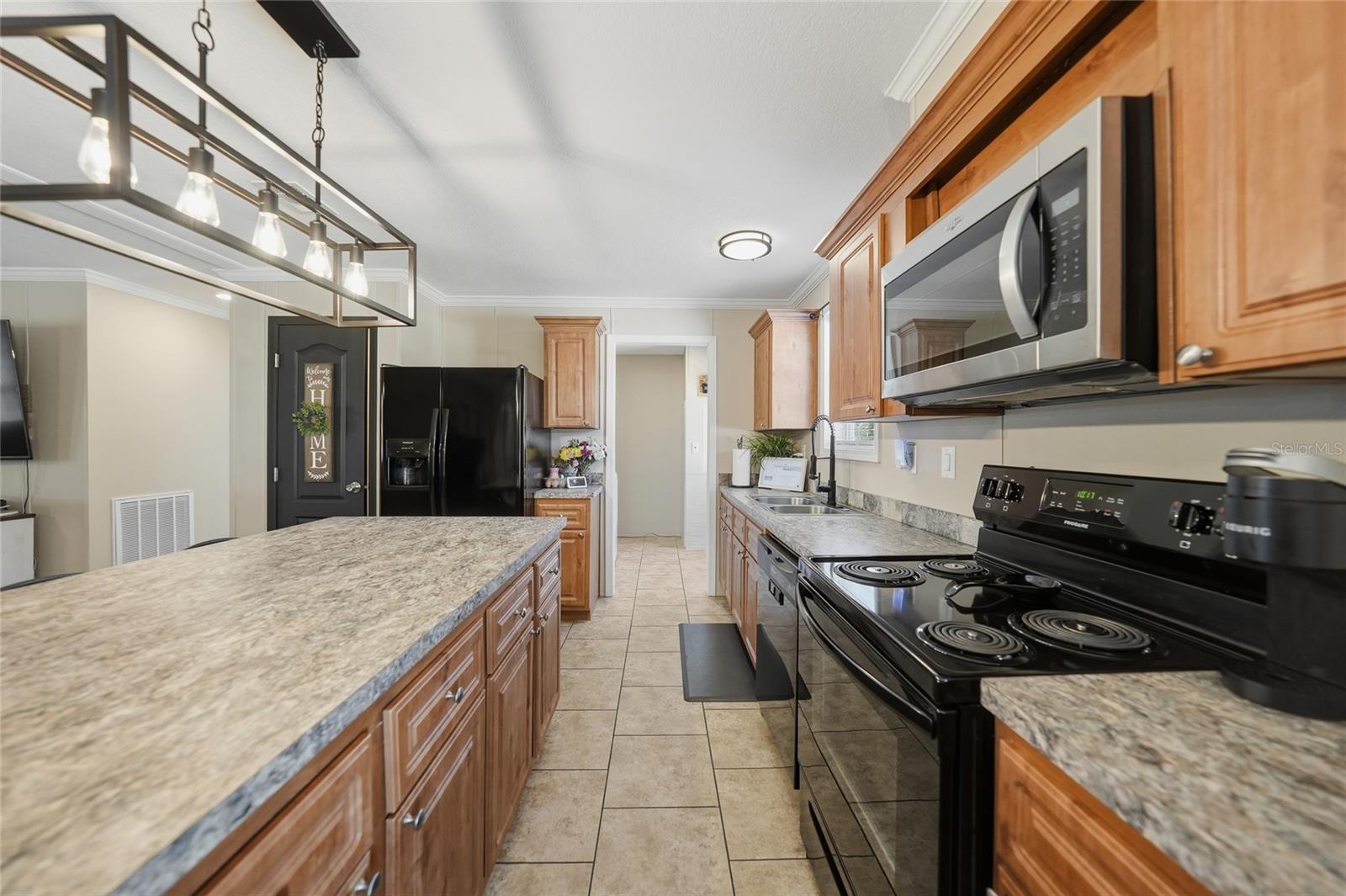 Image 13 of 45 For 2465 Kleis Drive