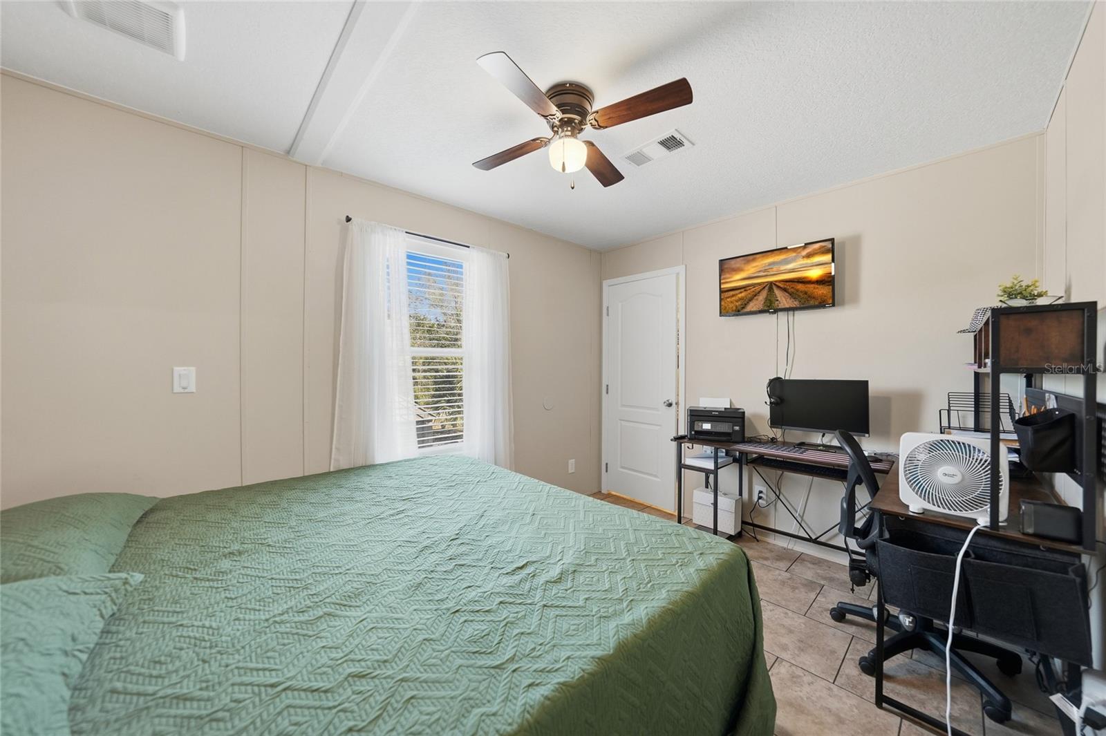 Image 24 of 45 For 2465 Kleis Drive