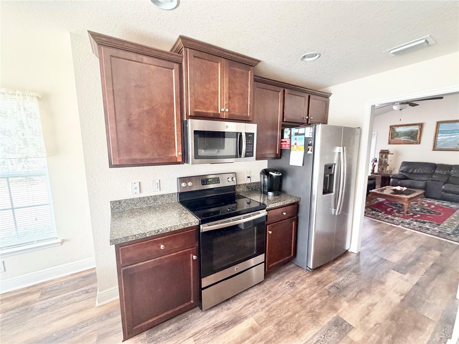 Image 10 of 38 For 8298 Osbert Avenue