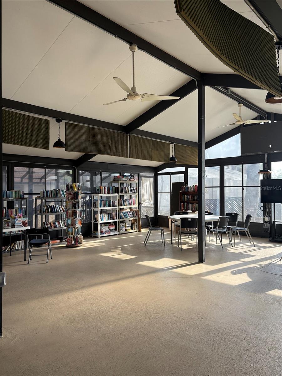 Image 17 of 20 For 19505 Quesada Avenue Cc205