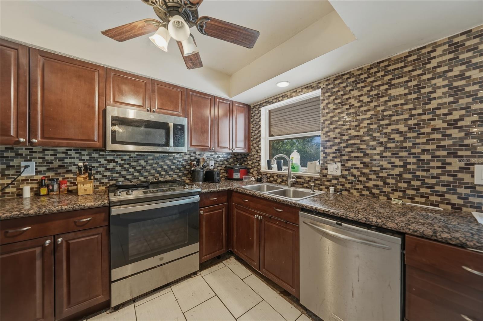 Image 5 of 15 For 2327 Ambrose Lane