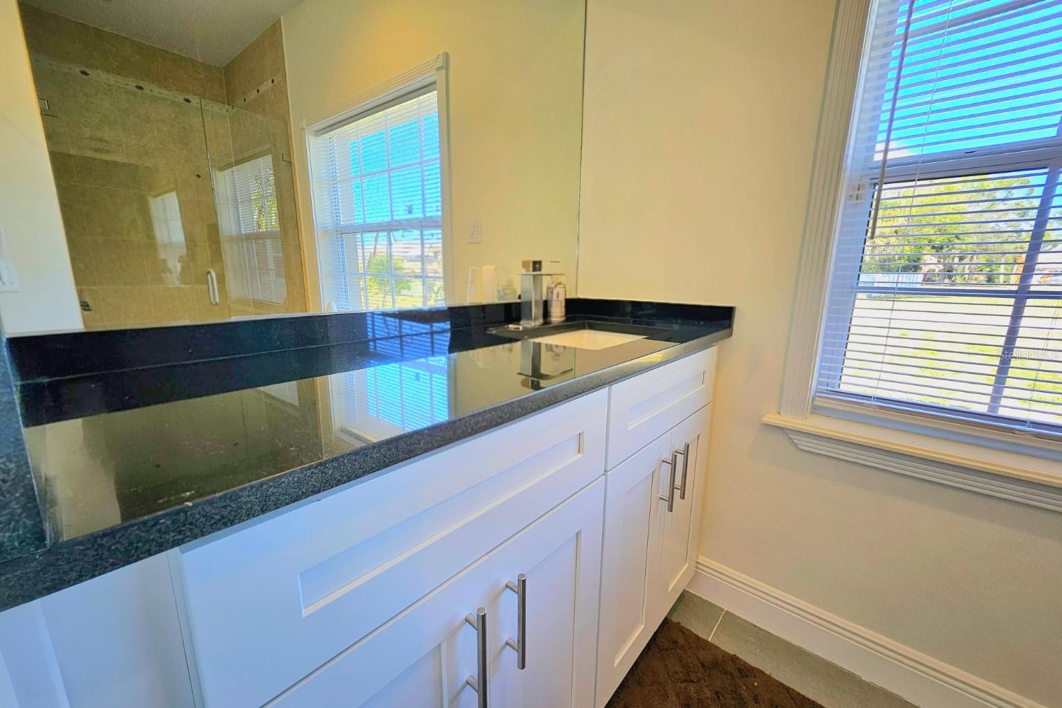 Image 15 of 32 For 1440 Graham Circle