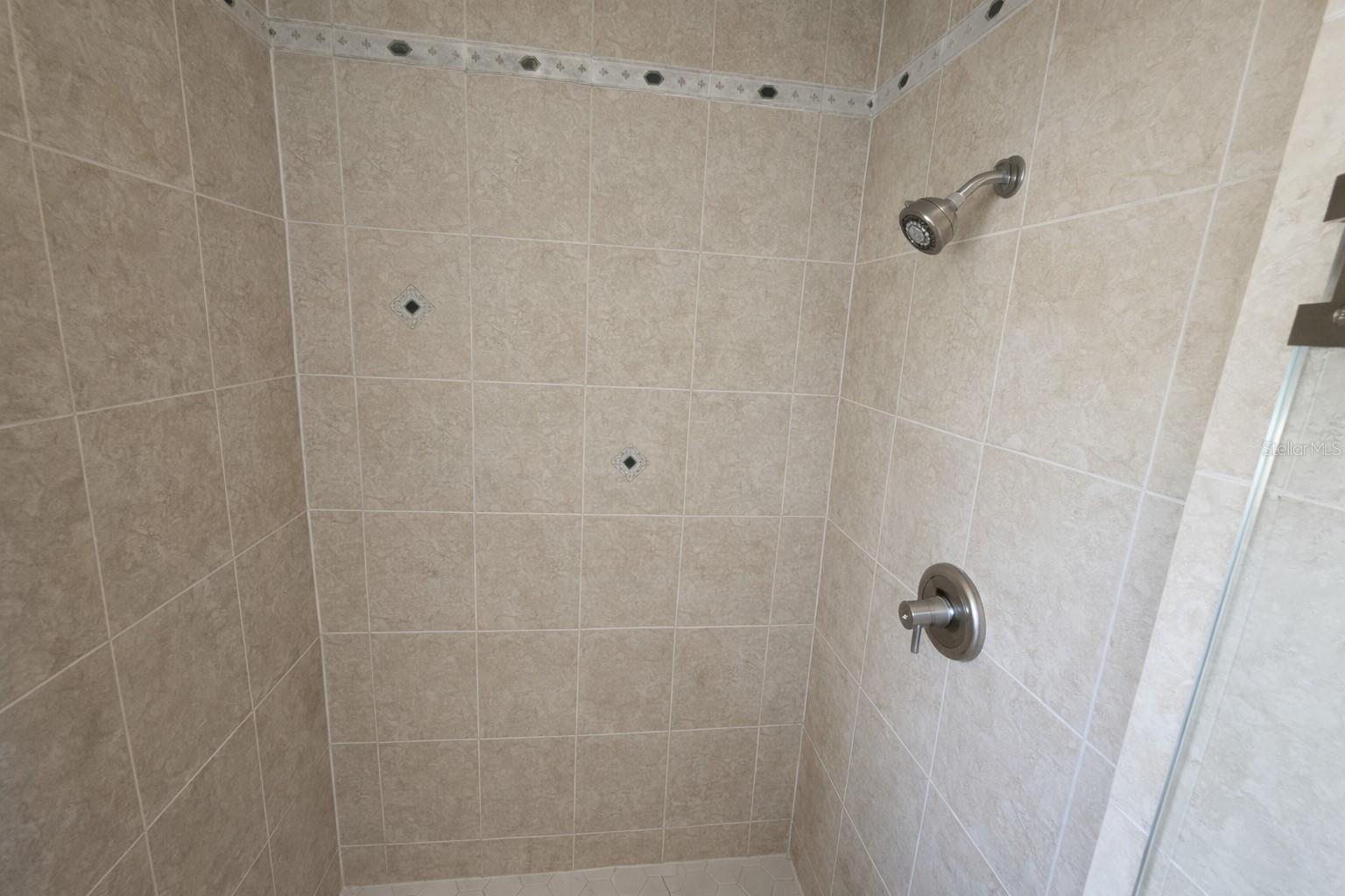 Image 16 of 32 For 1440 Graham Circle