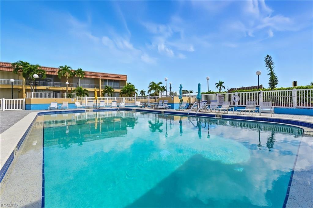 Image 20 of 24 For 2907 Del Prado Boulevard S B7