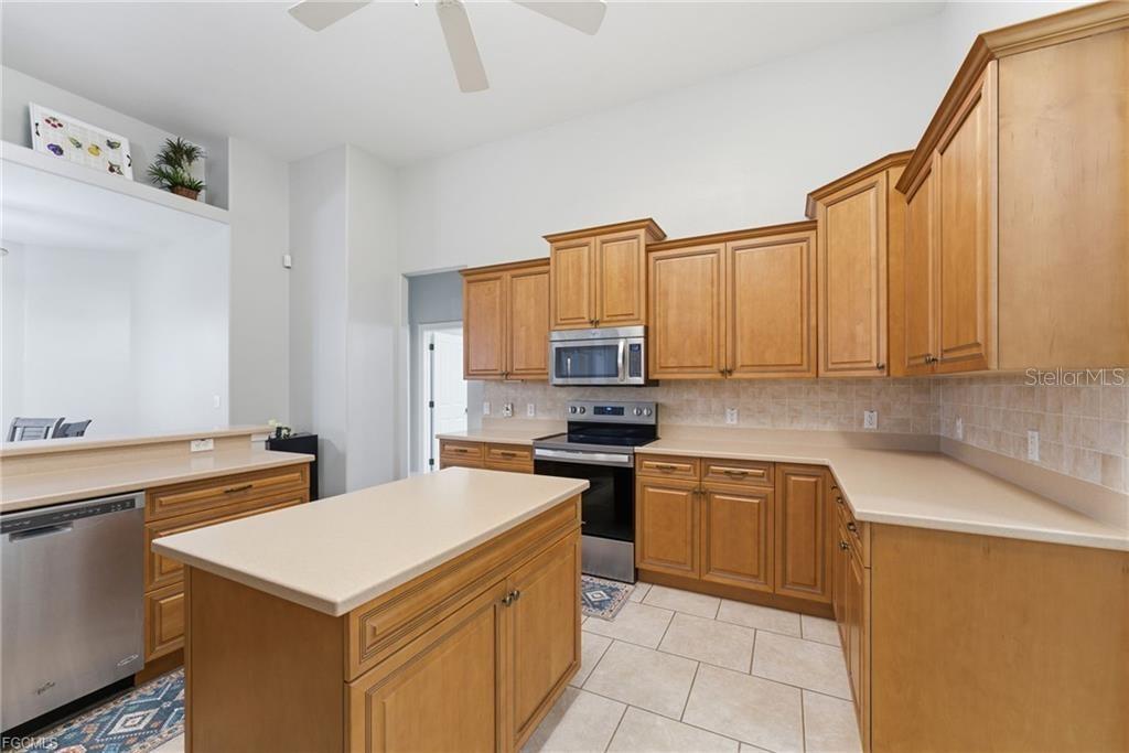 Image 14 of 40 For 810 36th Avenue