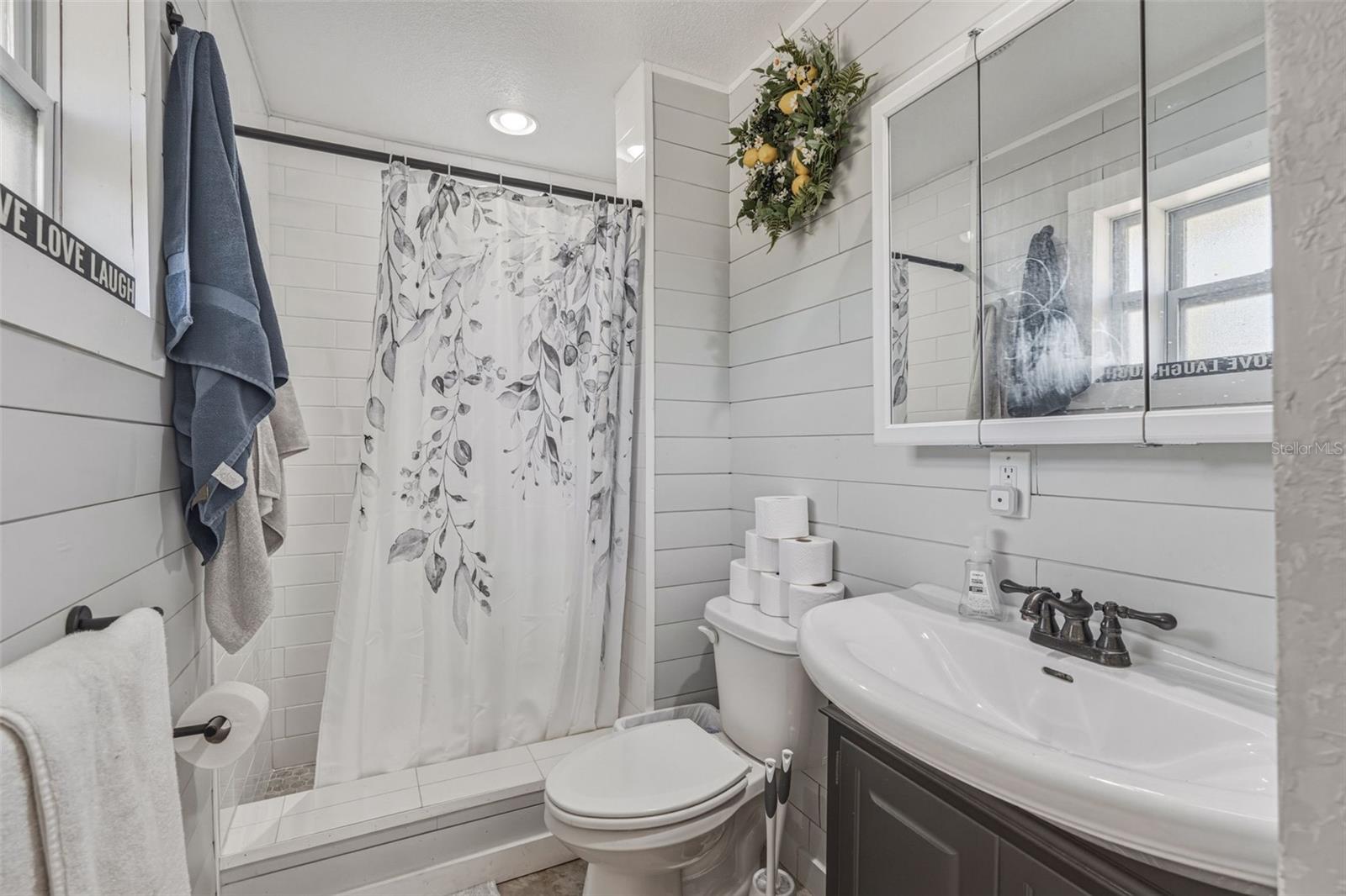 Image 28 of 48 For 101 Marlin Drive