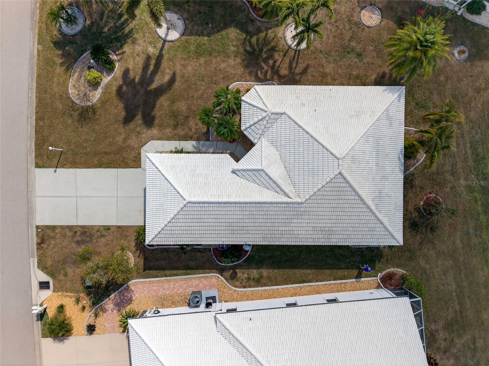 Image 29 of 39 For 10221 Arrowhead Drive