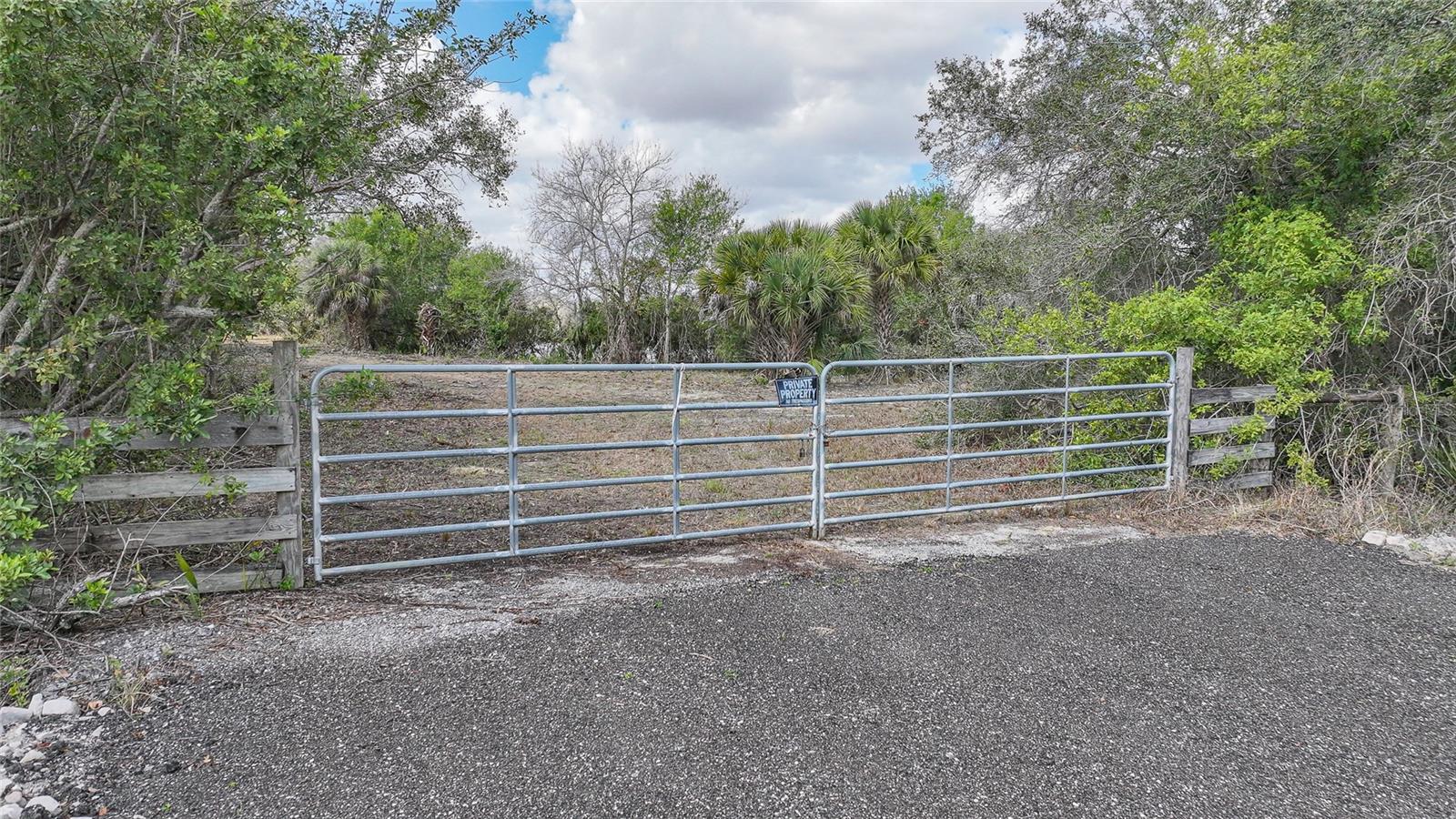 Image 11 of 24 For 11751 Hog Bay Avenue S