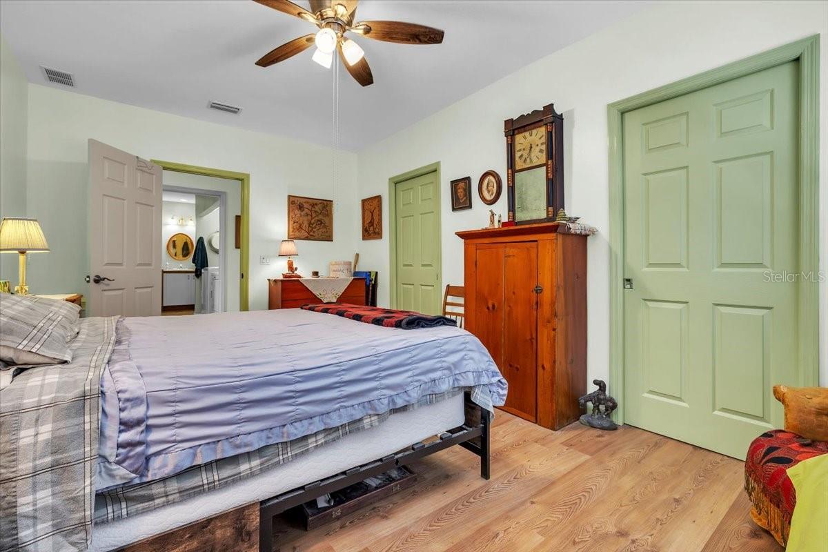 Image 15 of 48 For 141 Summerset Drive