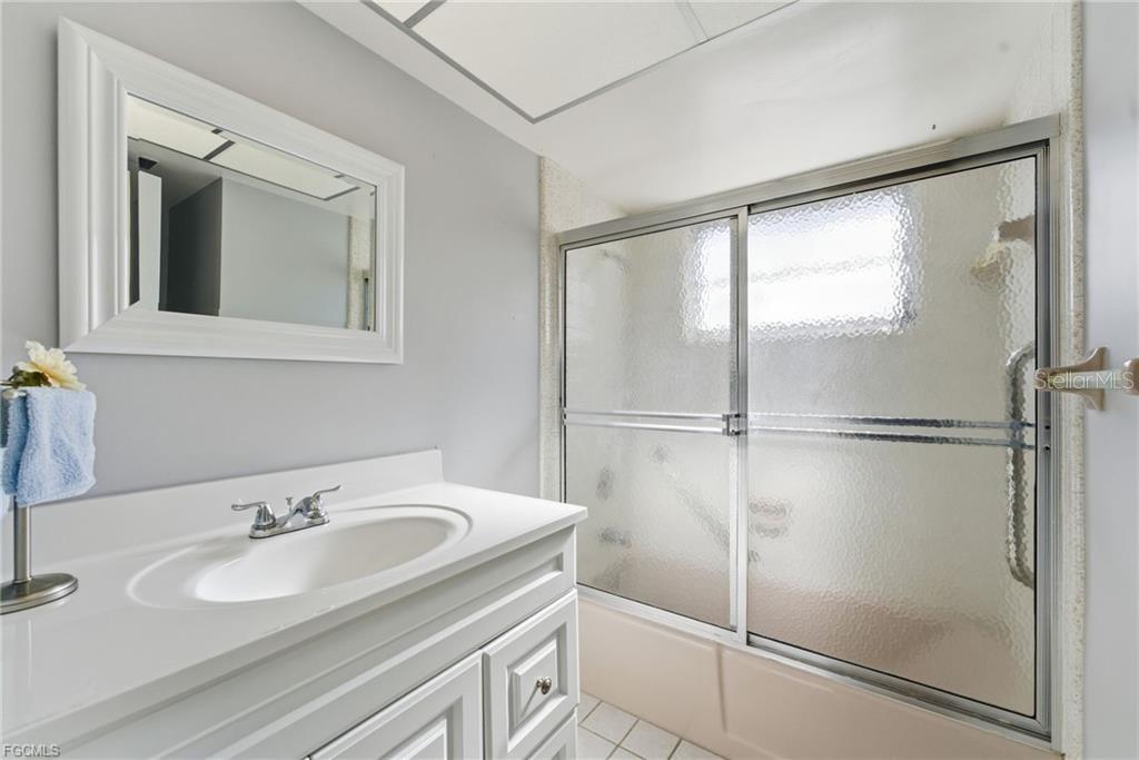 Image 14 of 22 For 4 Greens Circle 4e