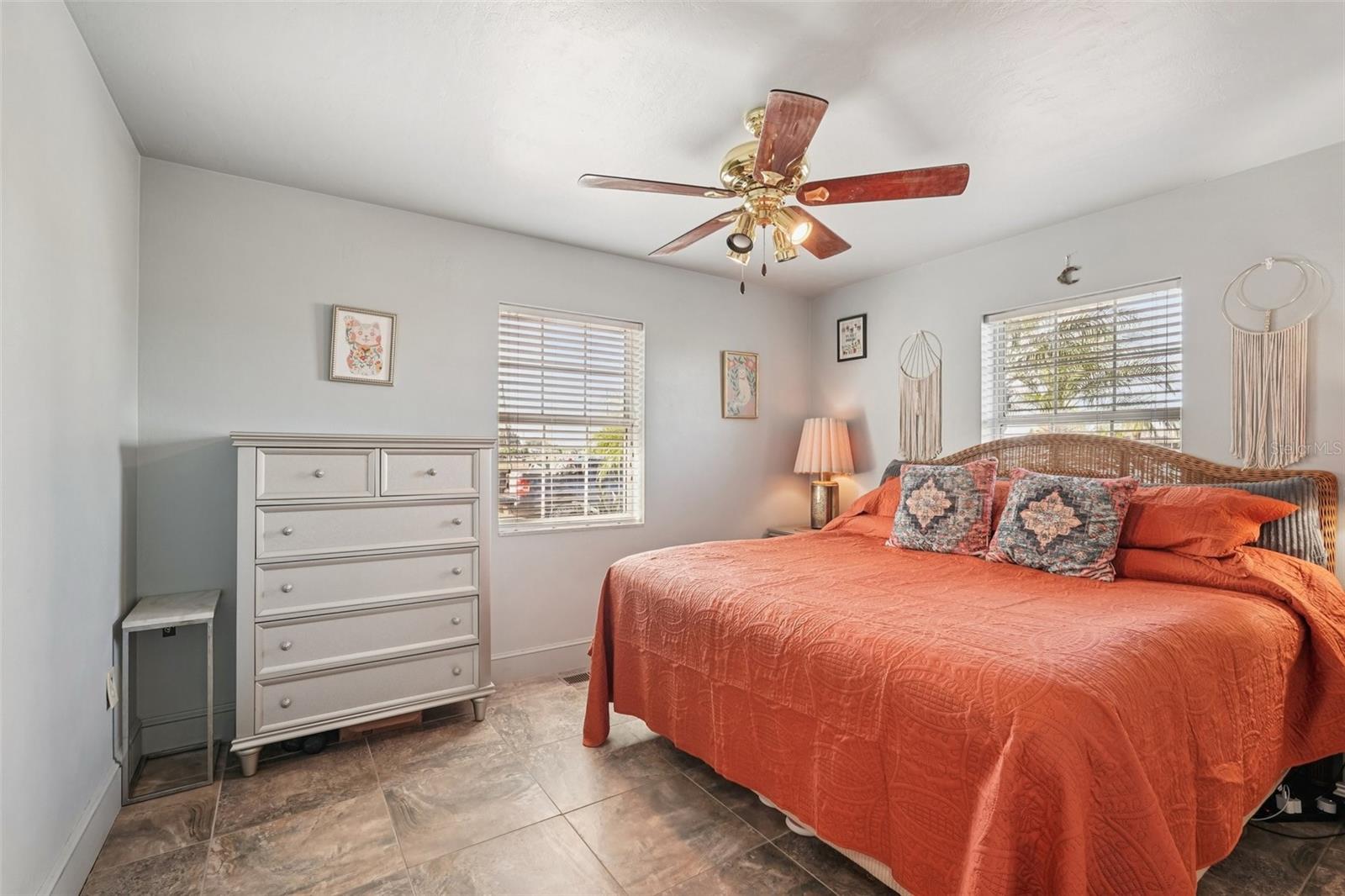 Image 12 of 30 For 2356 Conway Boulevard