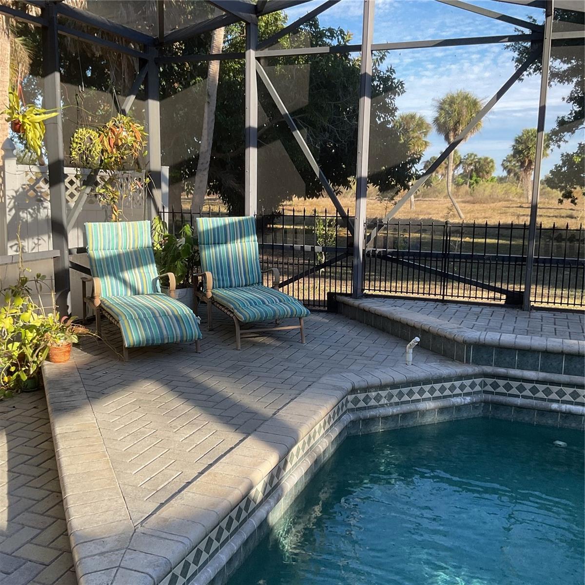 Image 25 of 30 For 2356 Conway Boulevard