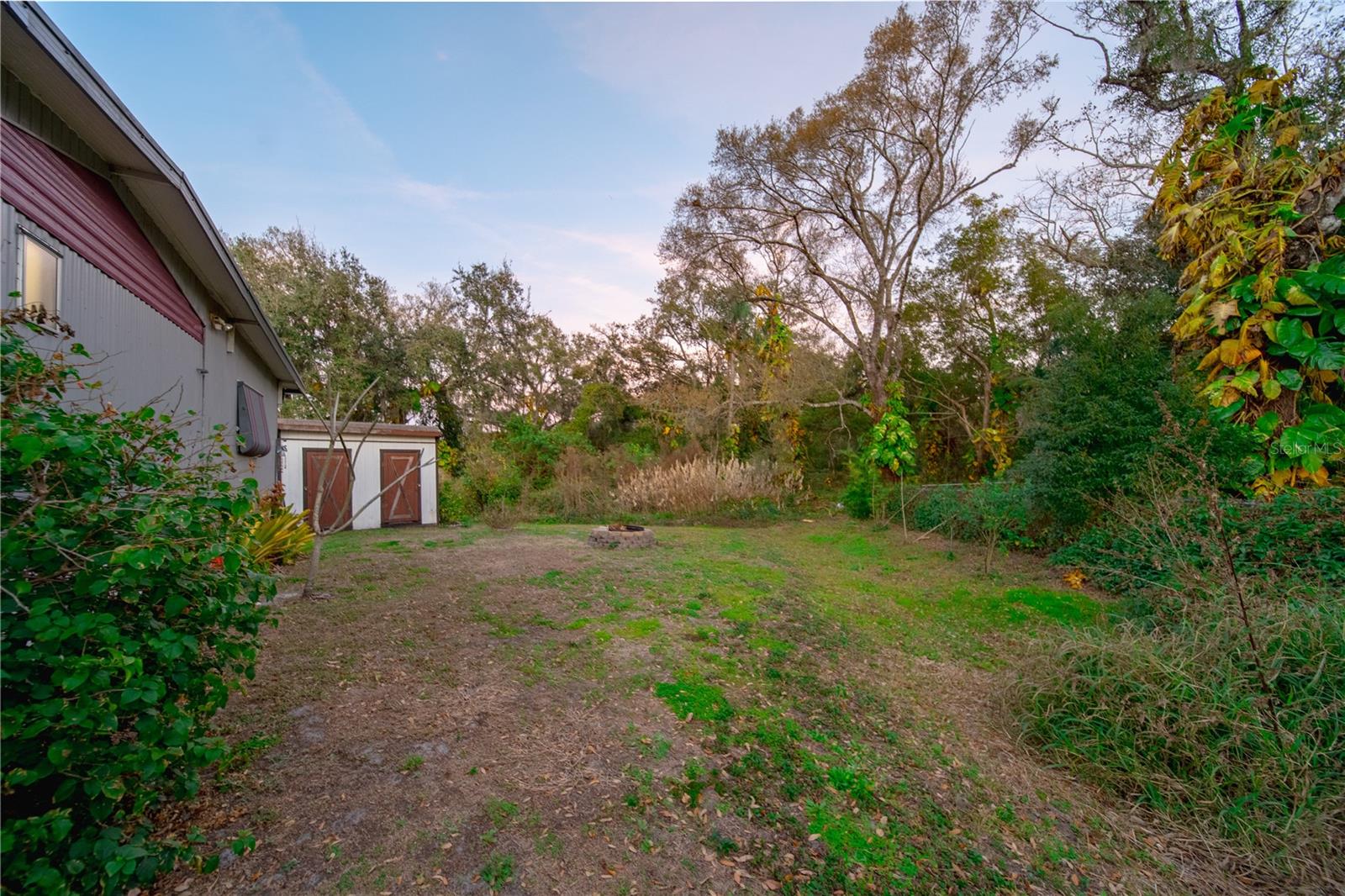 Image 33 of 38 For 1381 Se Lake Rd