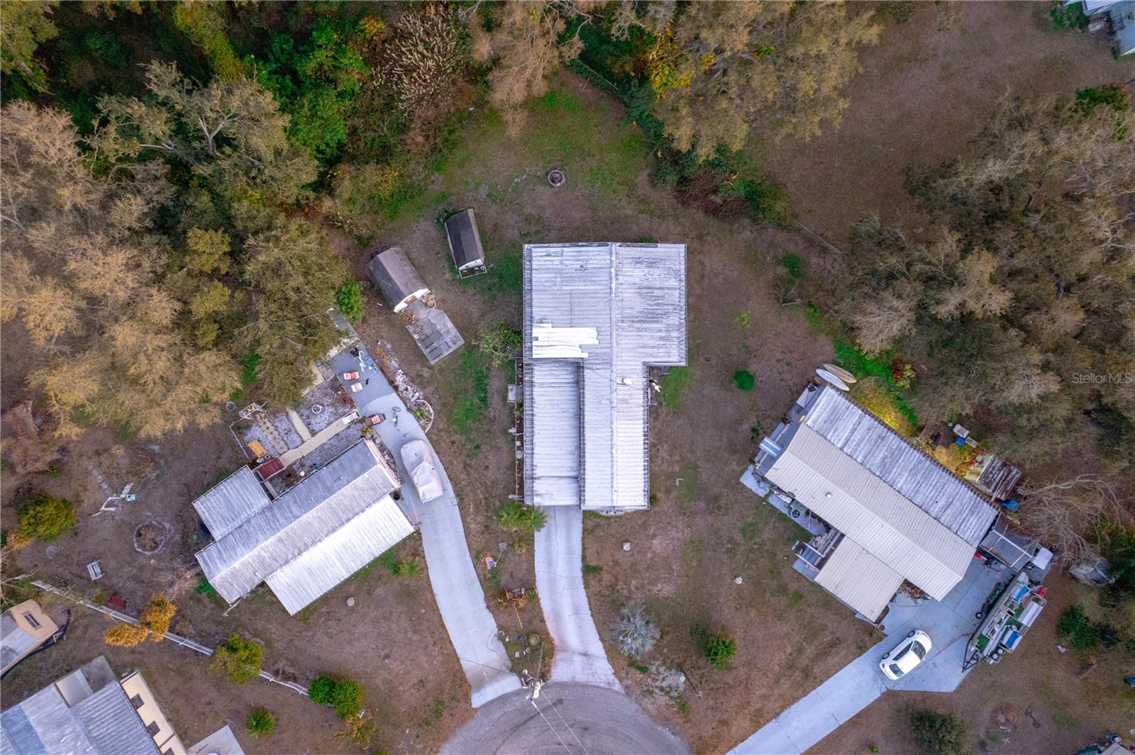 Image 35 of 38 For 1381 Se Lake Rd