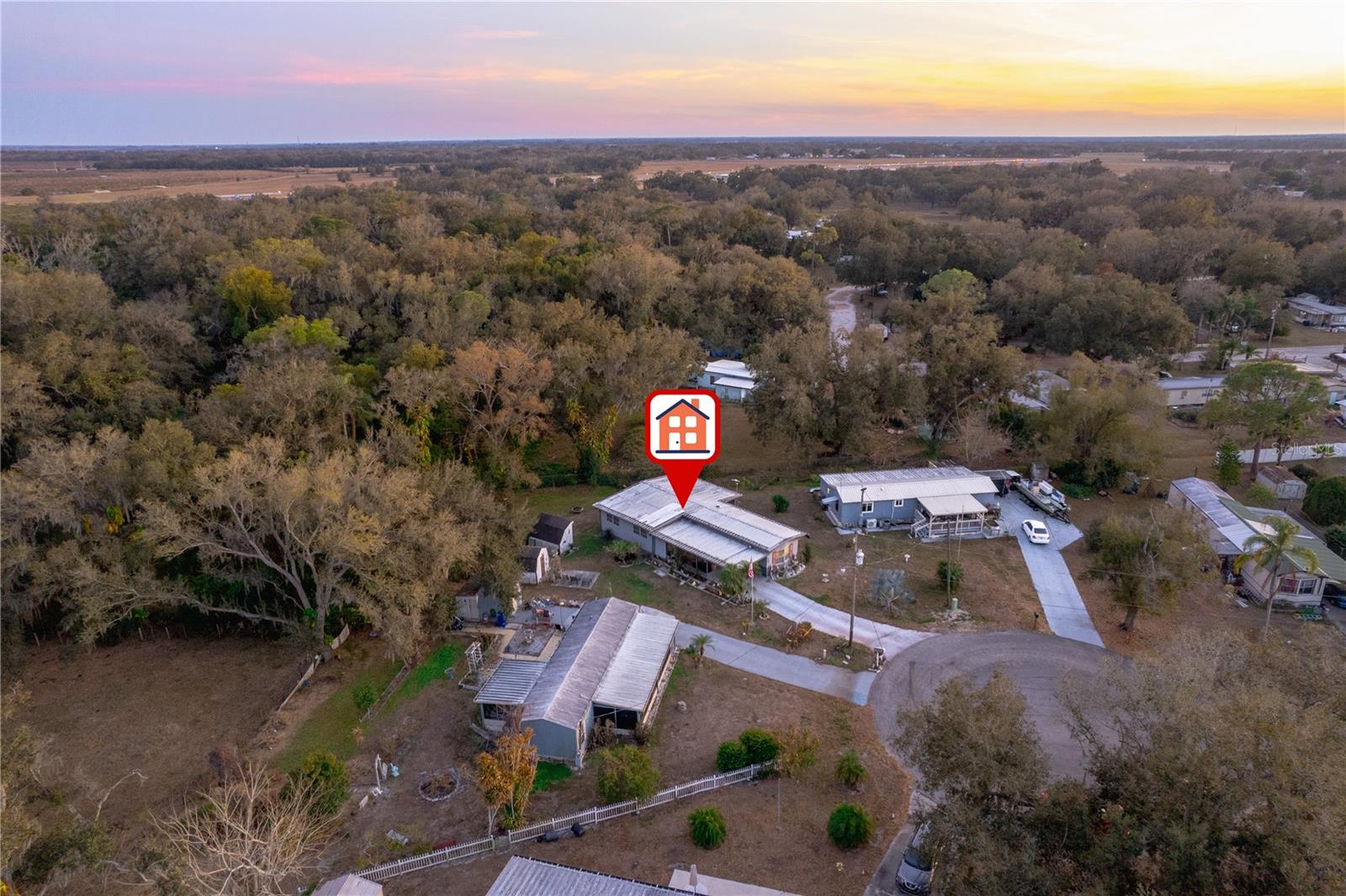 Image 4 of 38 For 1381 Se Lake Rd