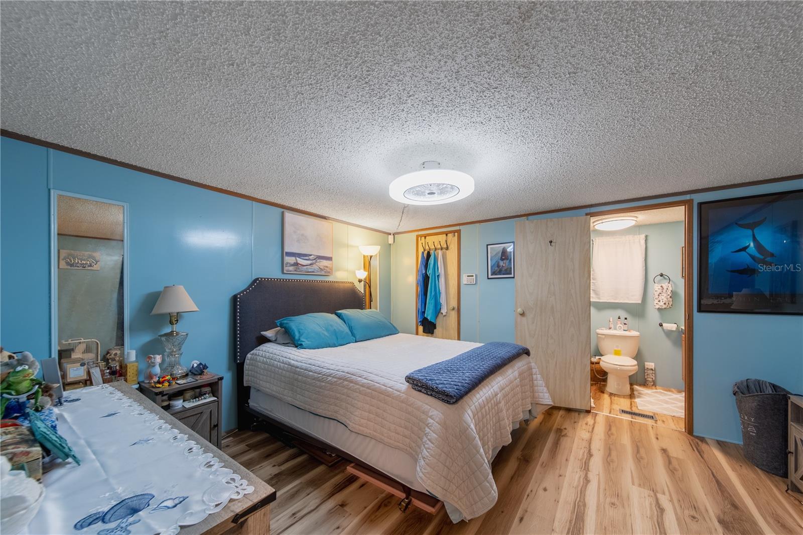 Image 7 of 38 For 1381 Se Lake Rd