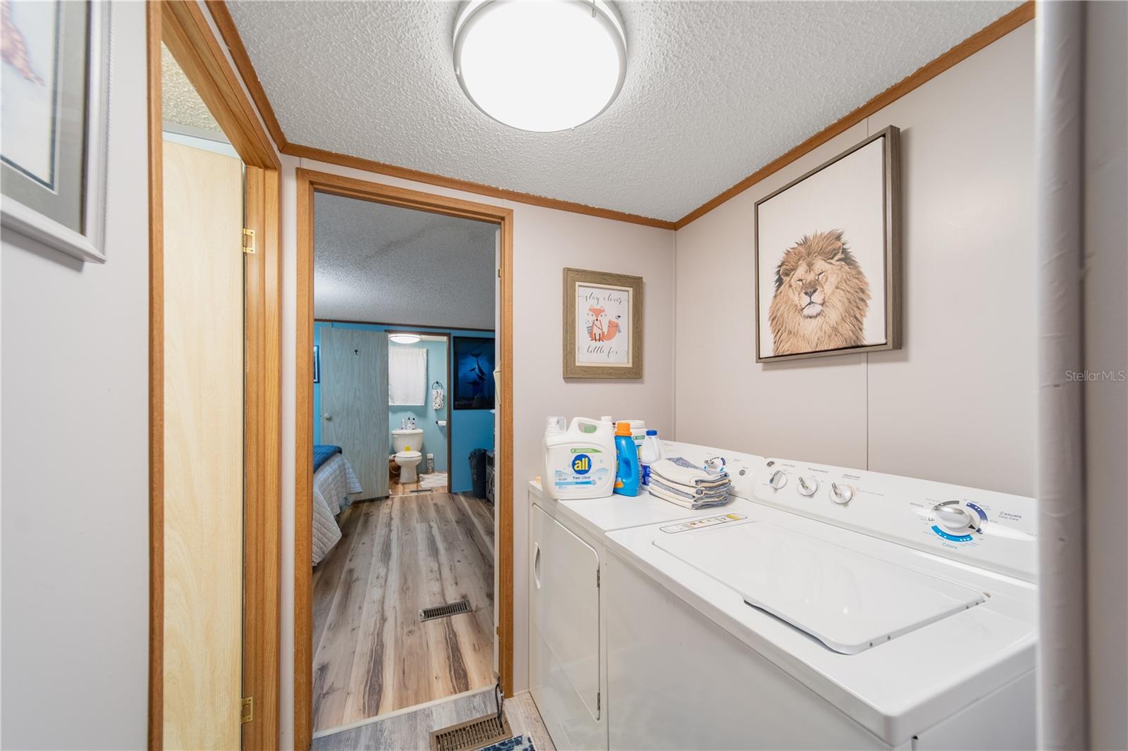 Image 9 of 38 For 1381 Se Lake Rd