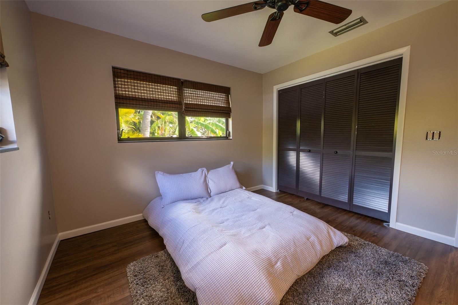 Image 21 of 33 For 376 Portofino Drive