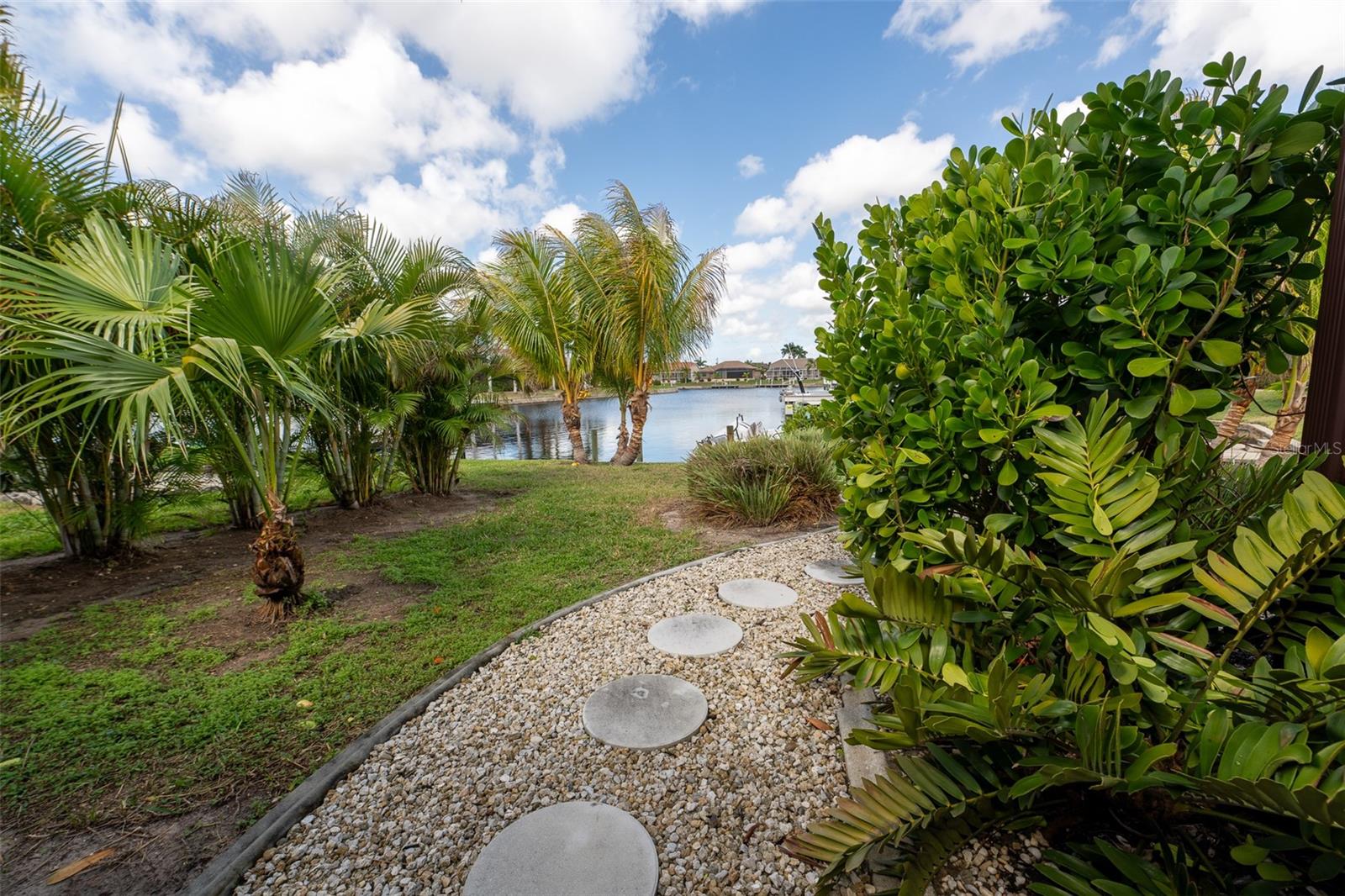 Image 26 of 33 For 376 Portofino Drive