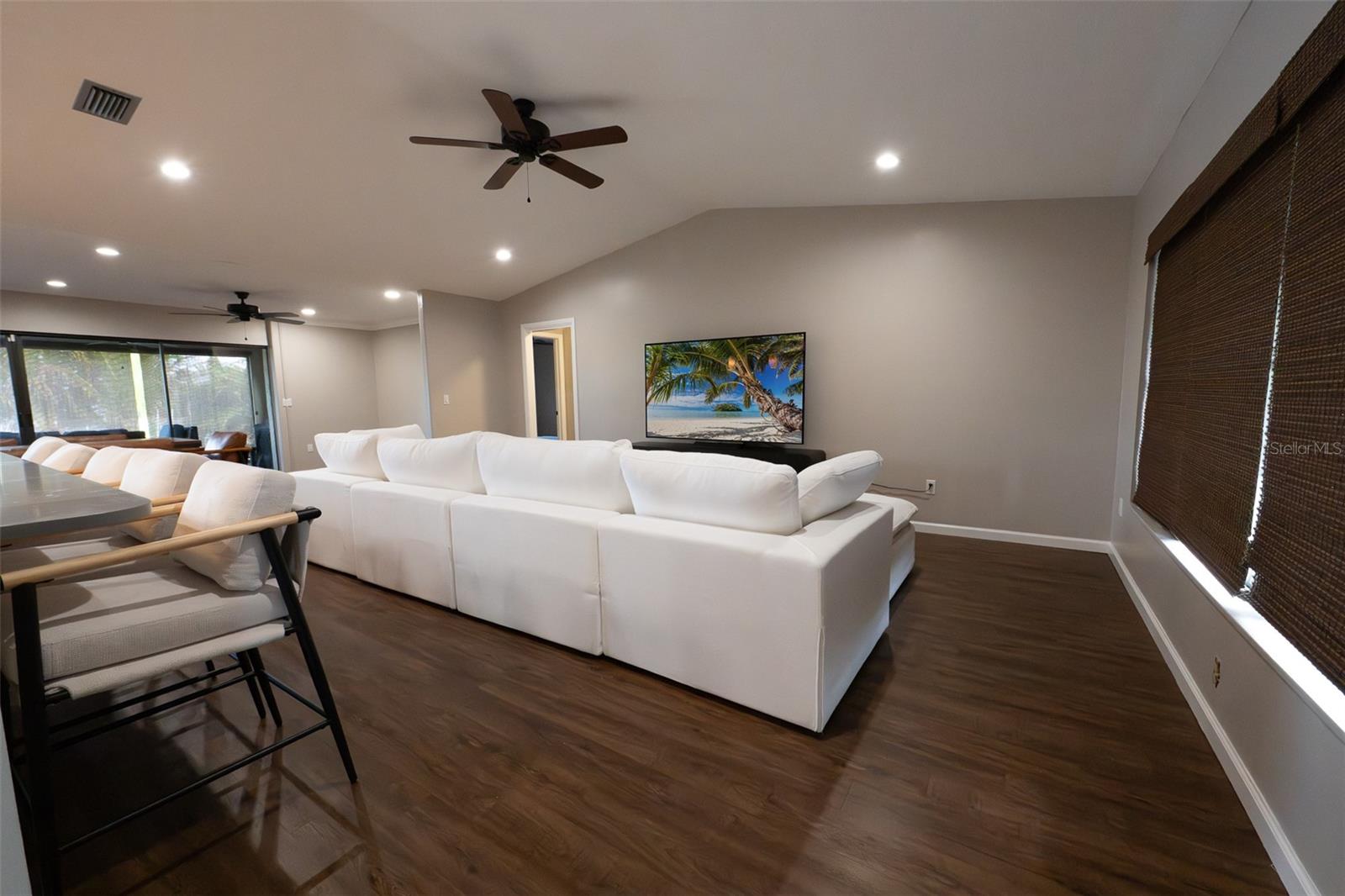 Image 7 of 33 For 376 Portofino Drive