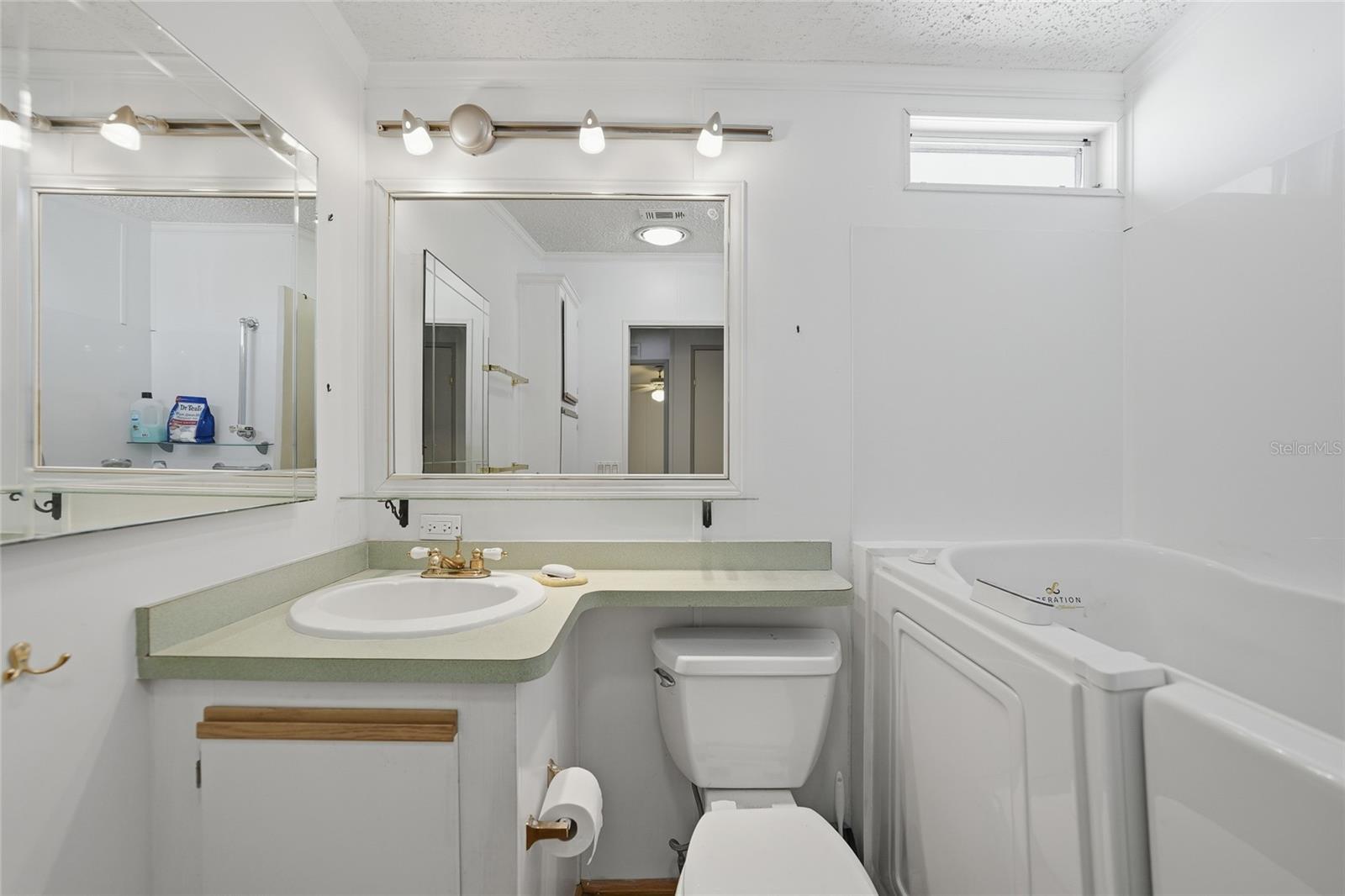 Image 21 of 40 For 7724 Brook Boulevard