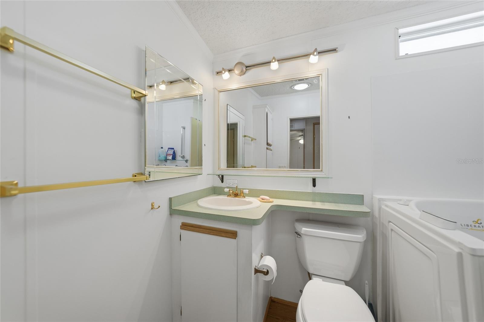 Image 22 of 40 For 7724 Brook Boulevard