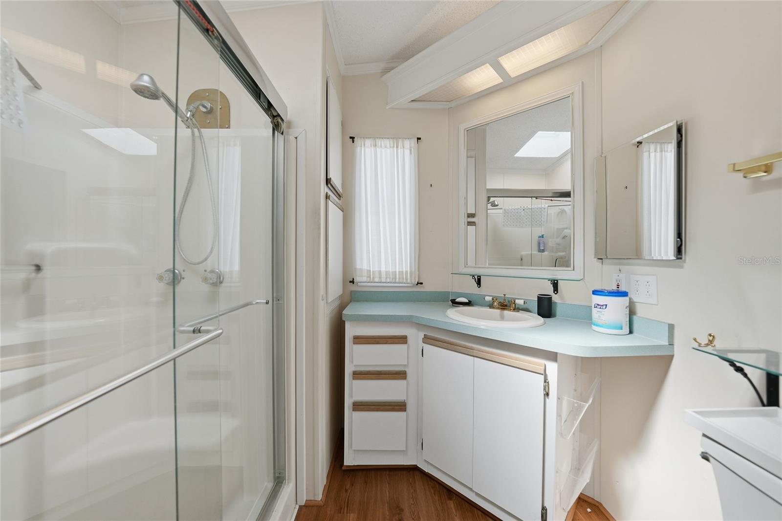 Image 25 of 40 For 7724 Brook Boulevard